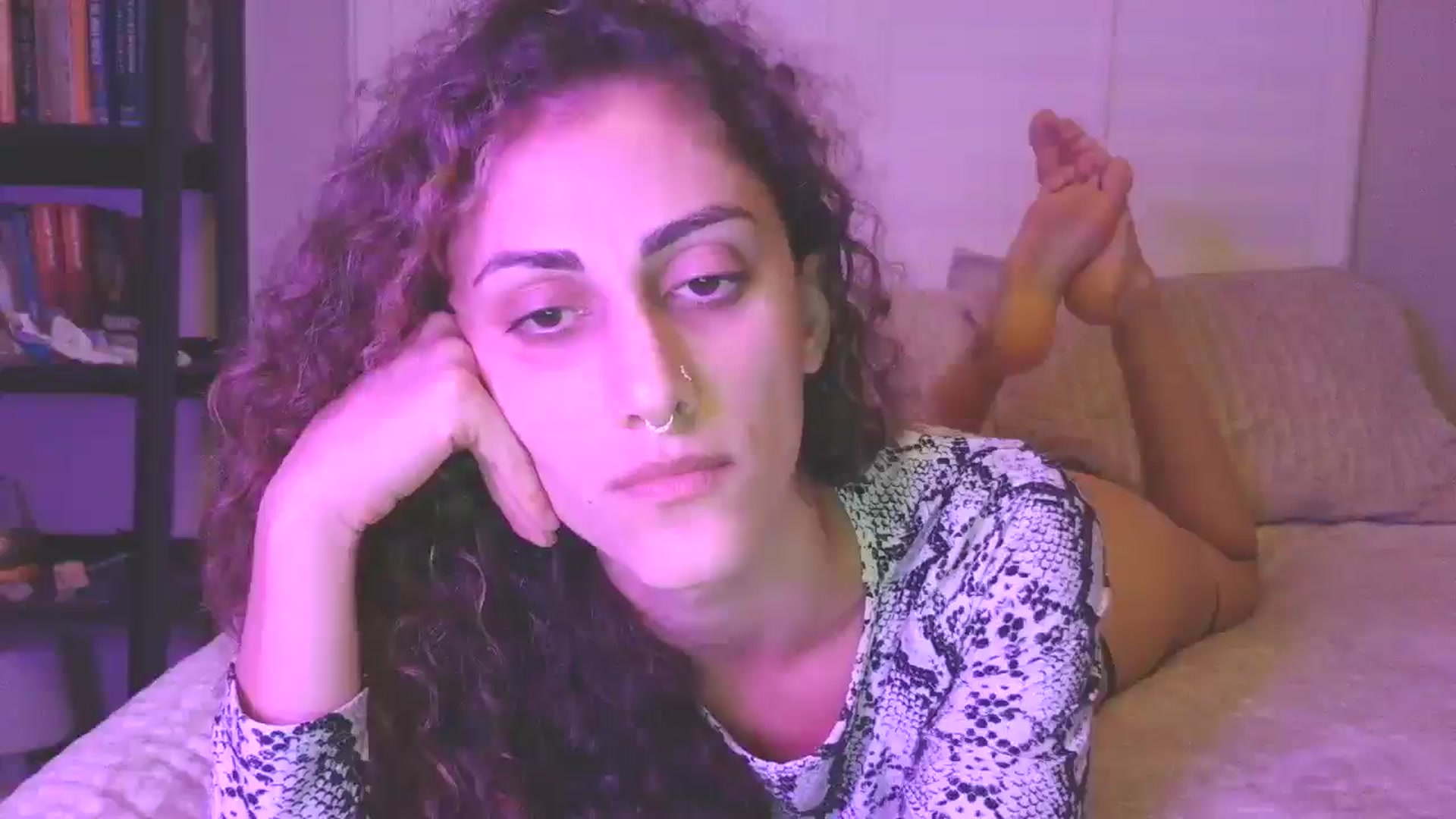 Gallery image thumbnail from Soraya888's myfreecams stream on, 11/13/2025, 03:33 image 11 of 20