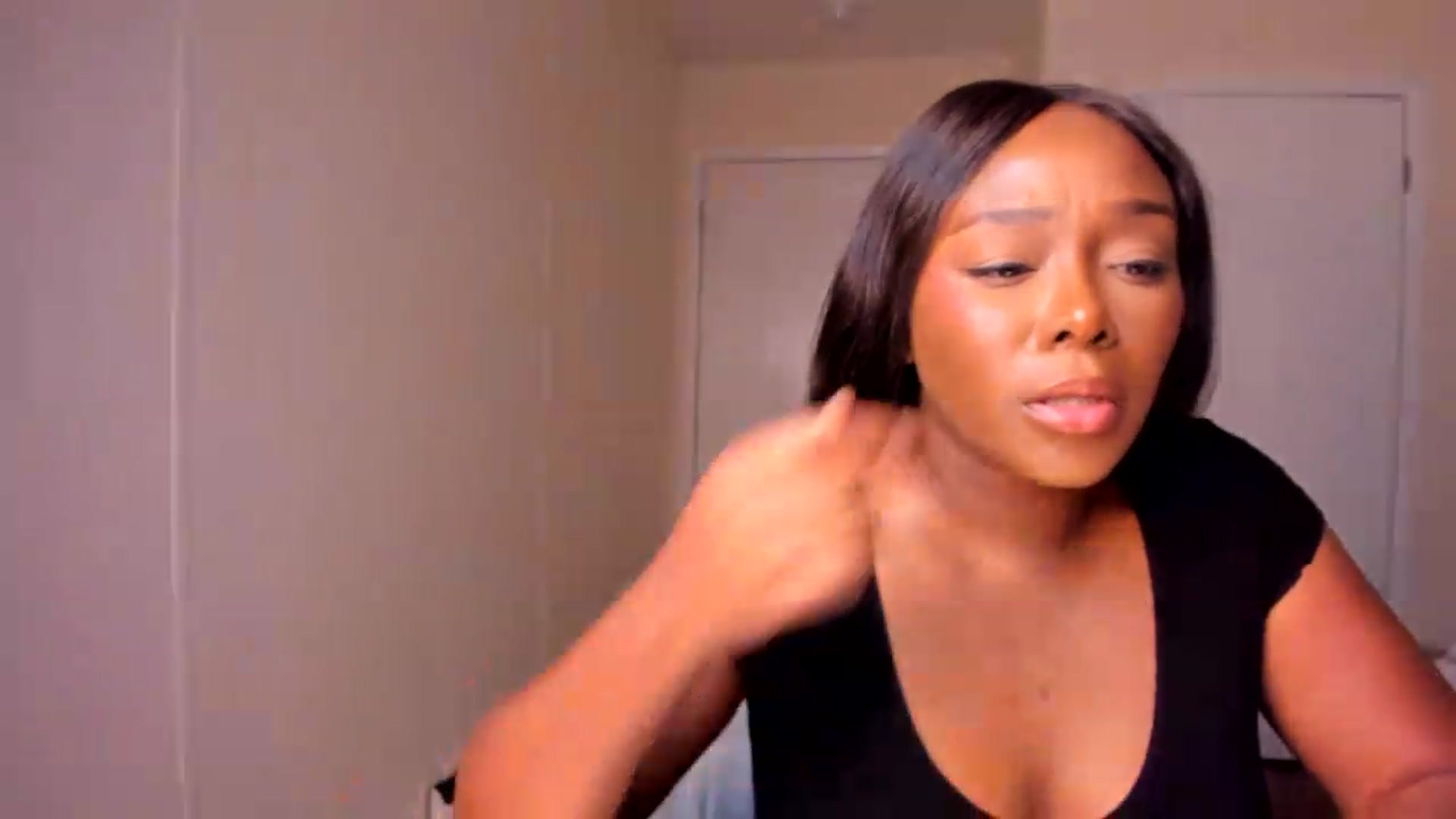 Gallery image thumbnail from Soraya__'s myfreecams stream on, 08/14/2026, 21:30 image 15 of 20