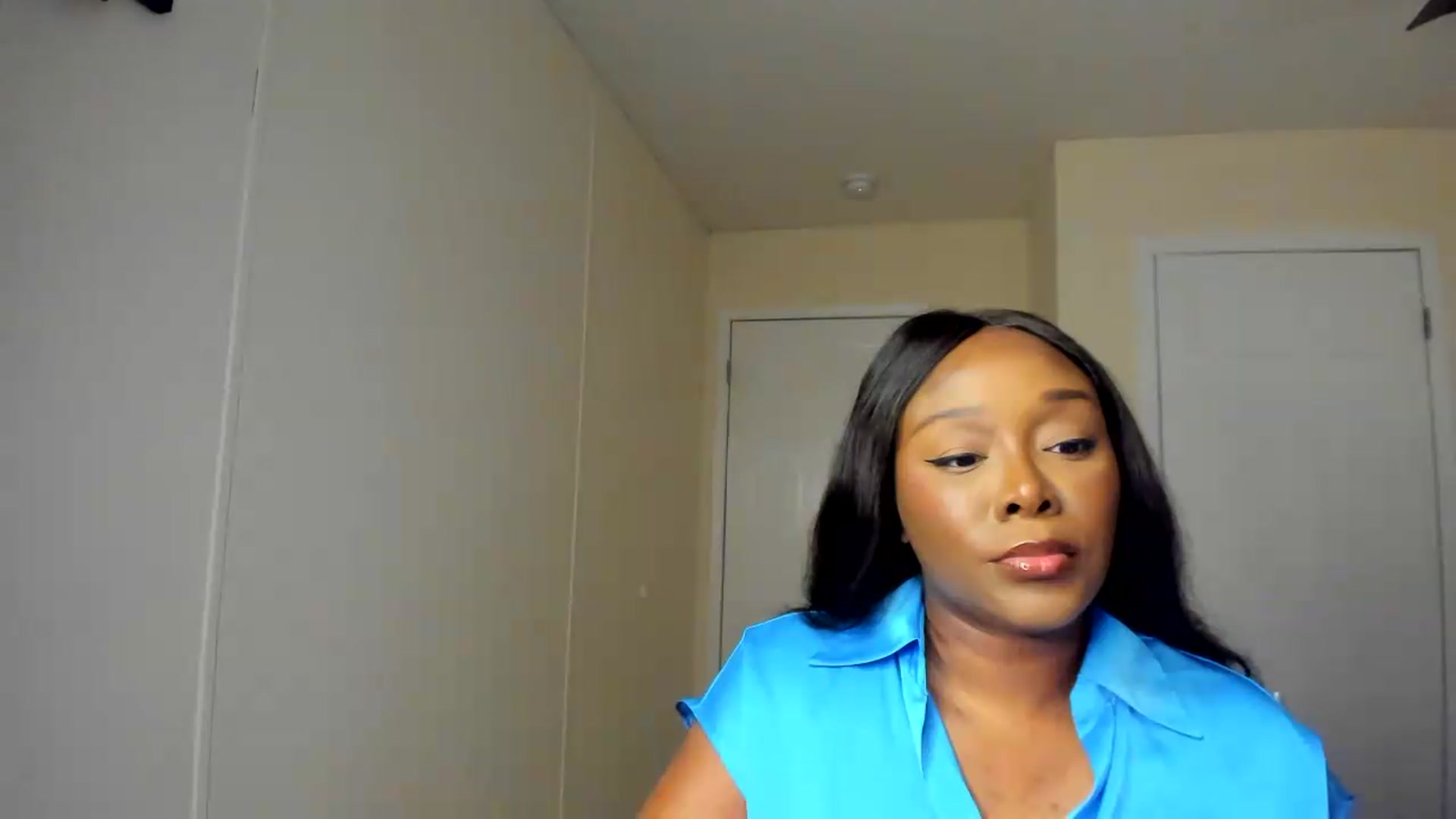 Gallery image thumbnail from Soraya__'s myfreecams stream on, 08/17/2026, 17:49 image 15 of 20