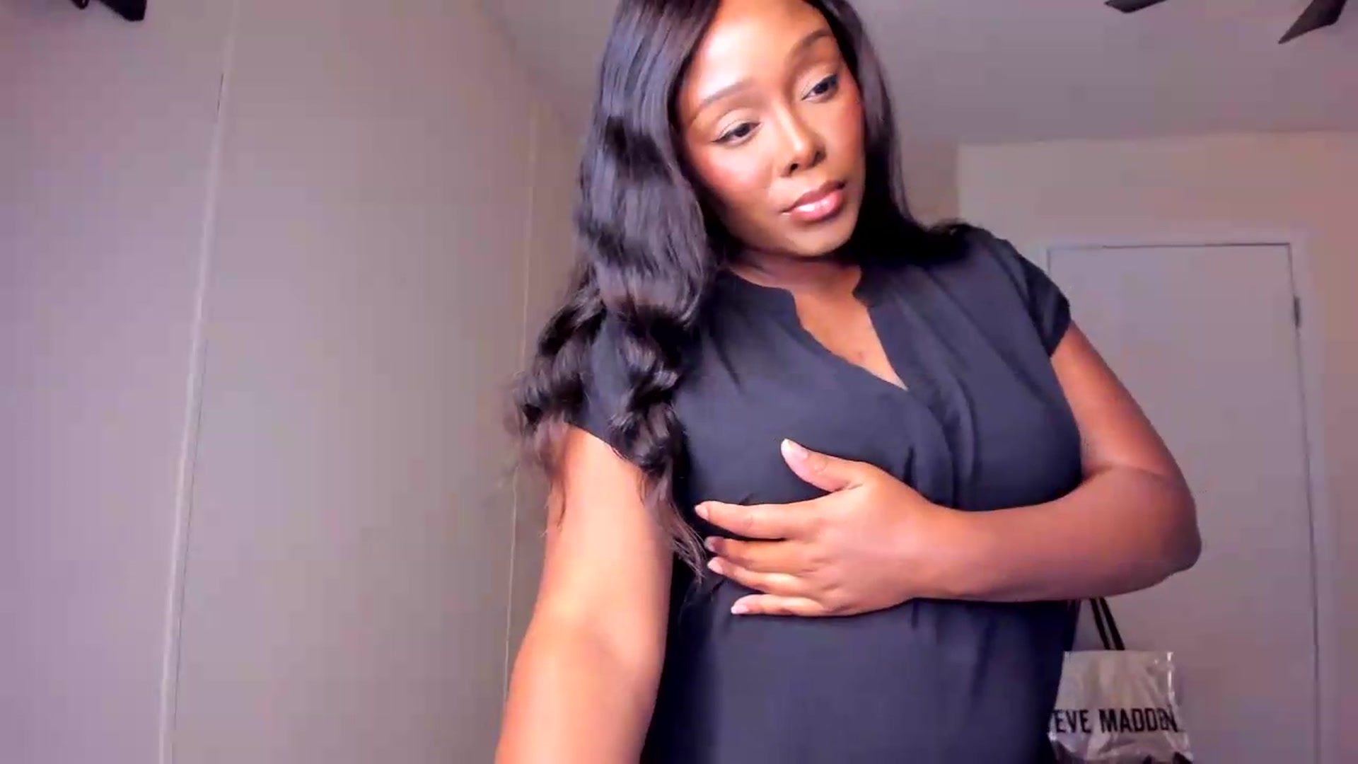 Gallery image thumbnail from Soraya__'s myfreecams stream on, 08/19/2026, 15:59 image 10 of 20