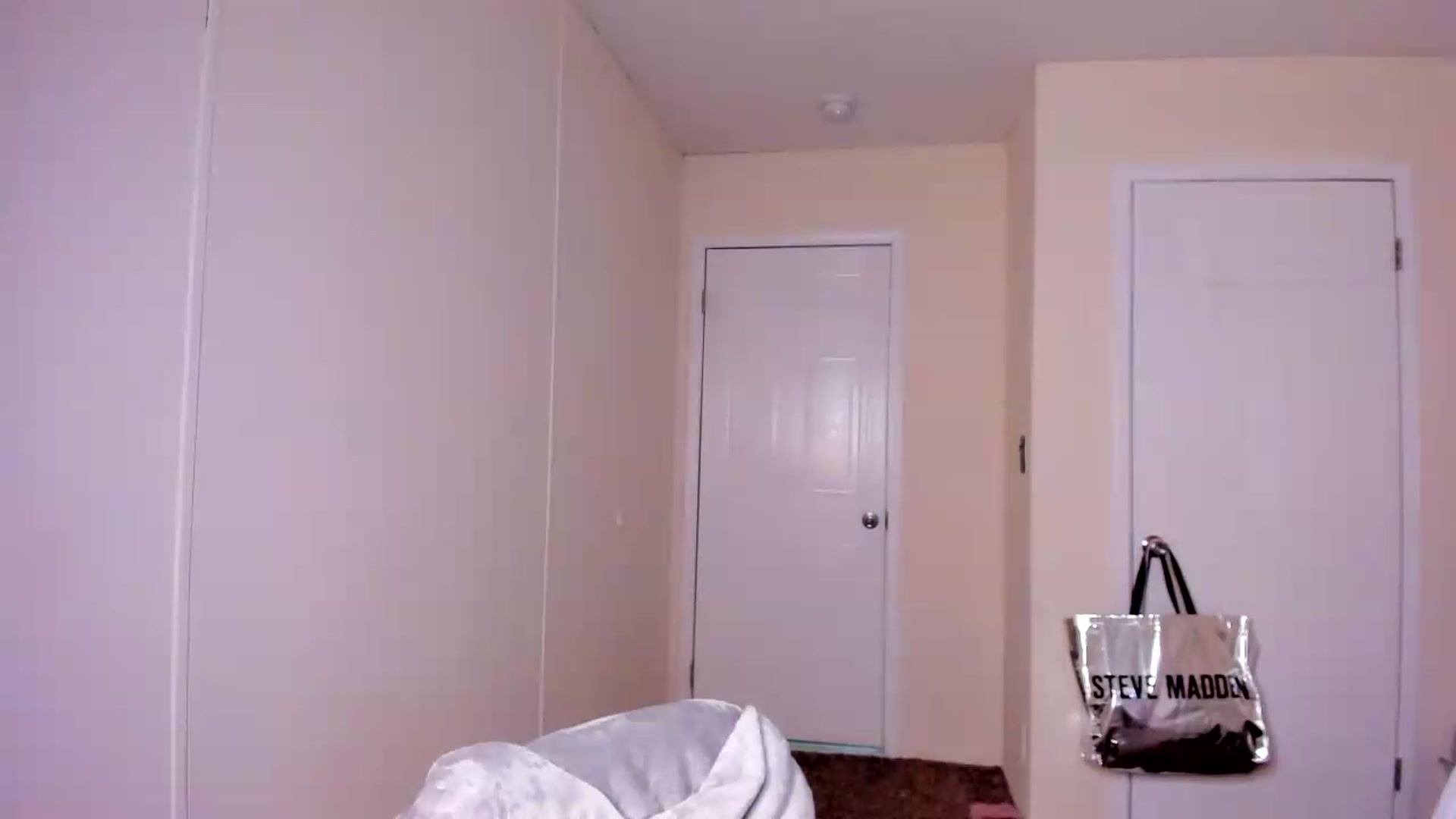 Gallery image thumbnail from Soraya__'s myfreecams stream on, 08/19/2026, 15:59 image 19 of 20
