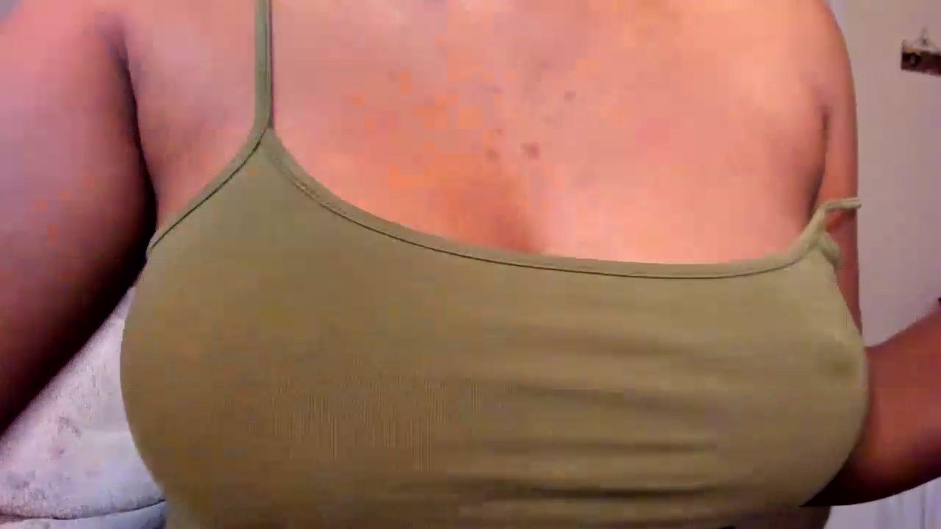 Gallery image thumbnail from Soraya__'s myfreecams stream on, 08/19/2026, 19:42 image 15 of 20