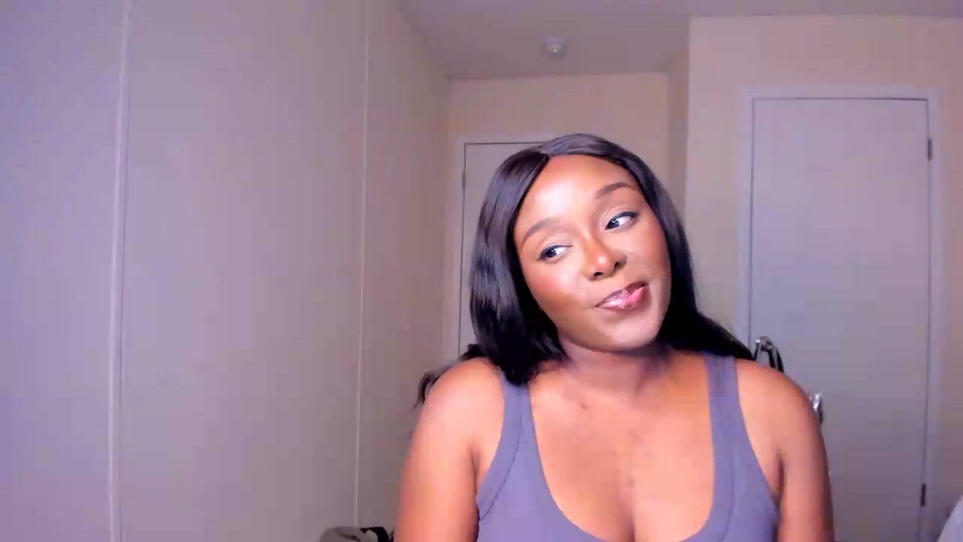 Gallery image thumbnail from Soraya__'s myfreecams stream on, 08/21/2026, 18:34 image 18 of 20