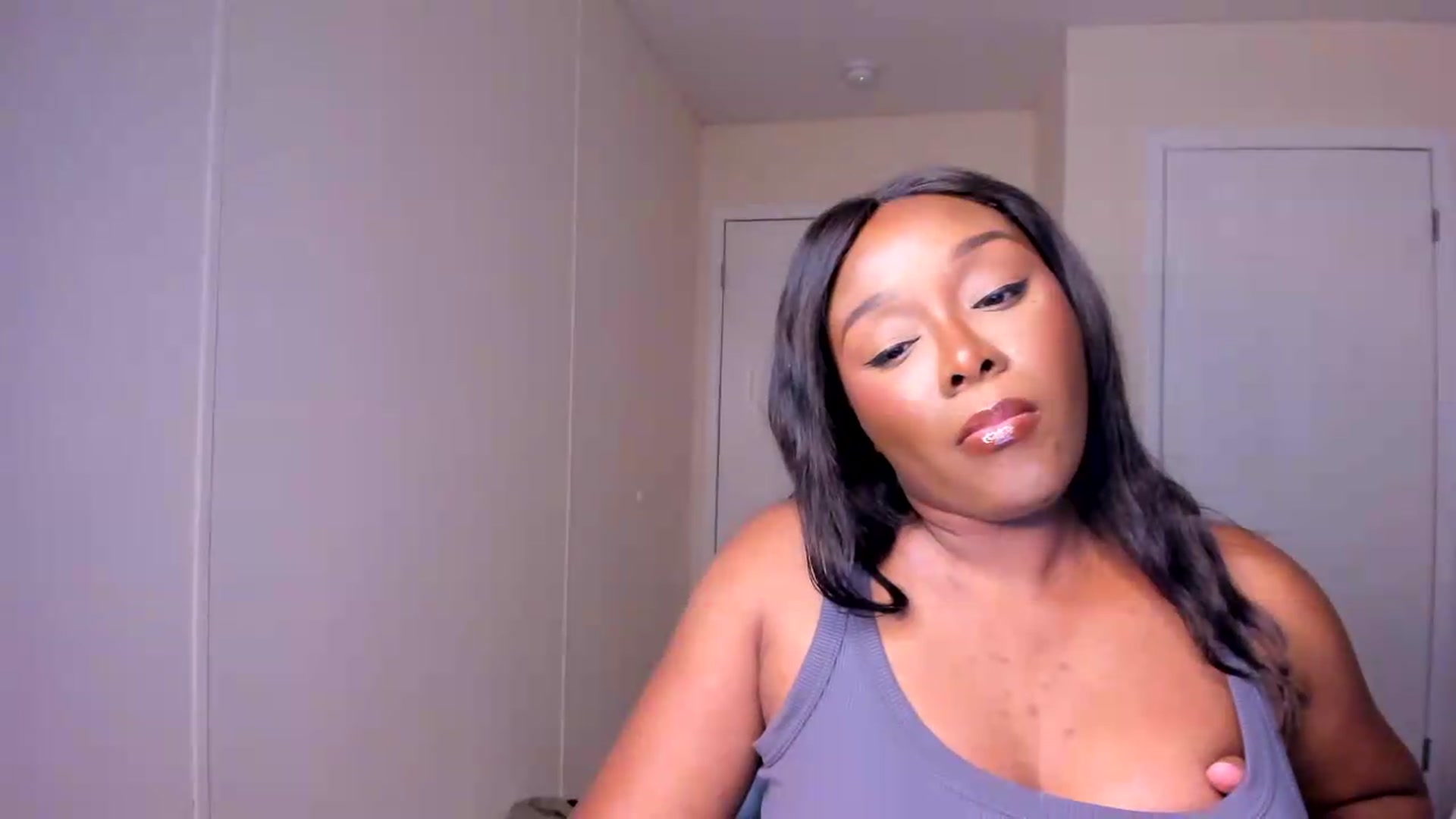 Gallery image thumbnail from Soraya__'s myfreecams stream on, 08/21/2026, 18:34 image 15 of 20