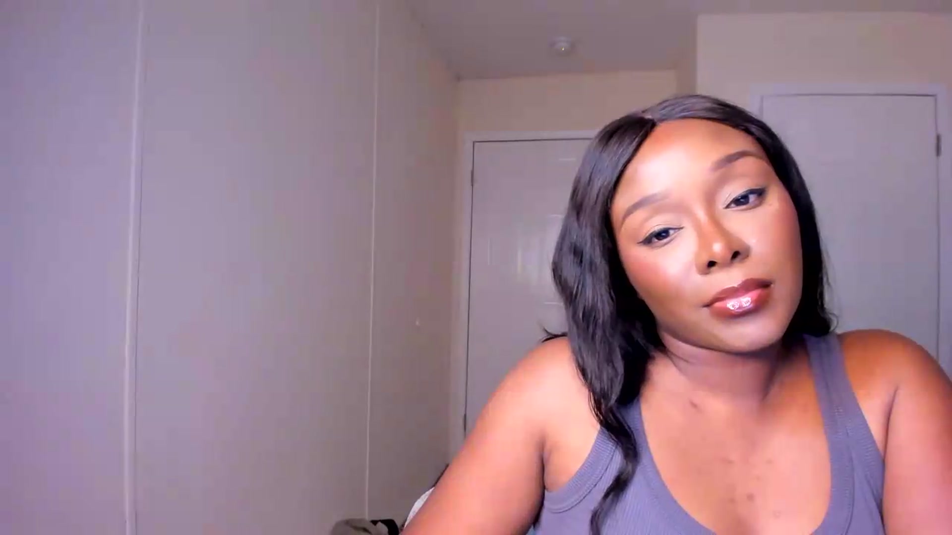 Gallery image thumbnail from Soraya__'s myfreecams stream on, 08/21/2026, 18:34 image 14 of 20