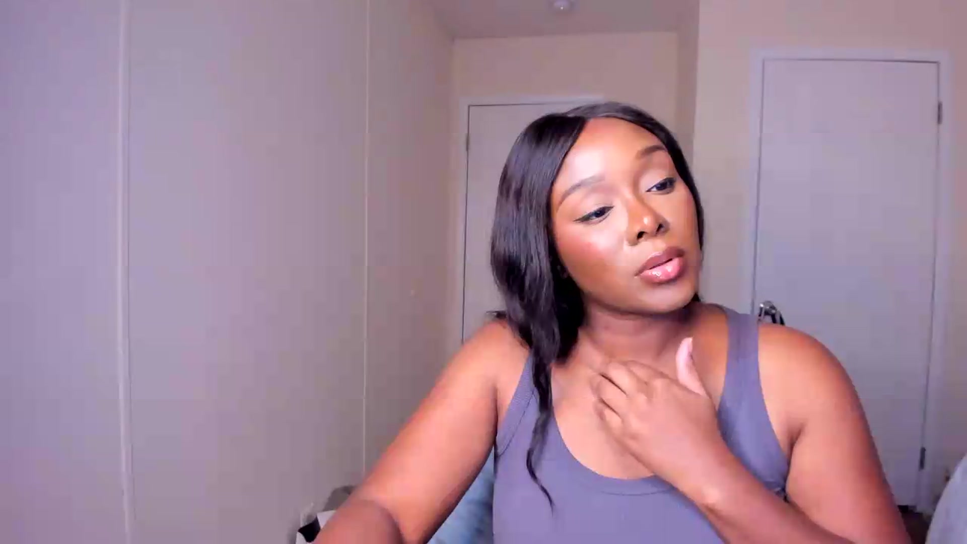 Gallery image thumbnail from Soraya__'s myfreecams stream on, 08/21/2026, 20:26 image 13 of 20