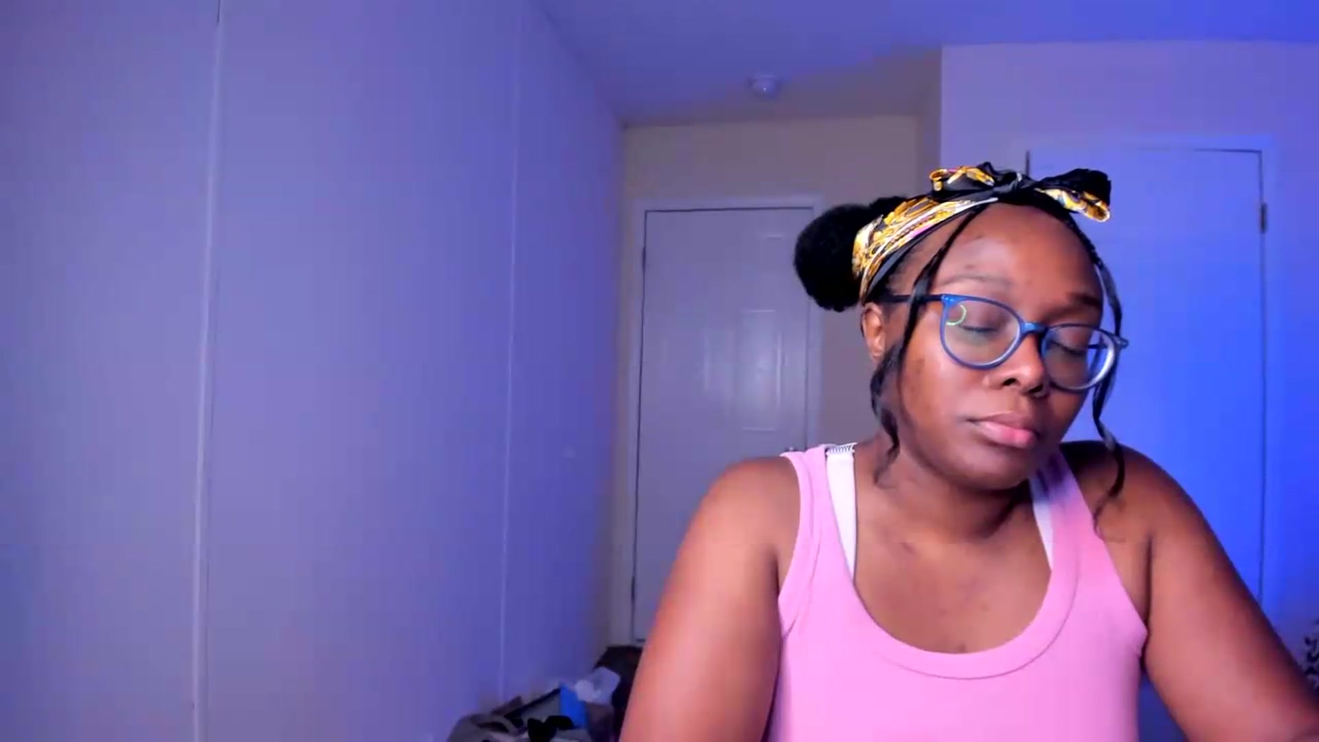 Gallery image thumbnail from Soraya__'s myfreecams stream on, 08/31/2026, 20:10 image 5 of 20