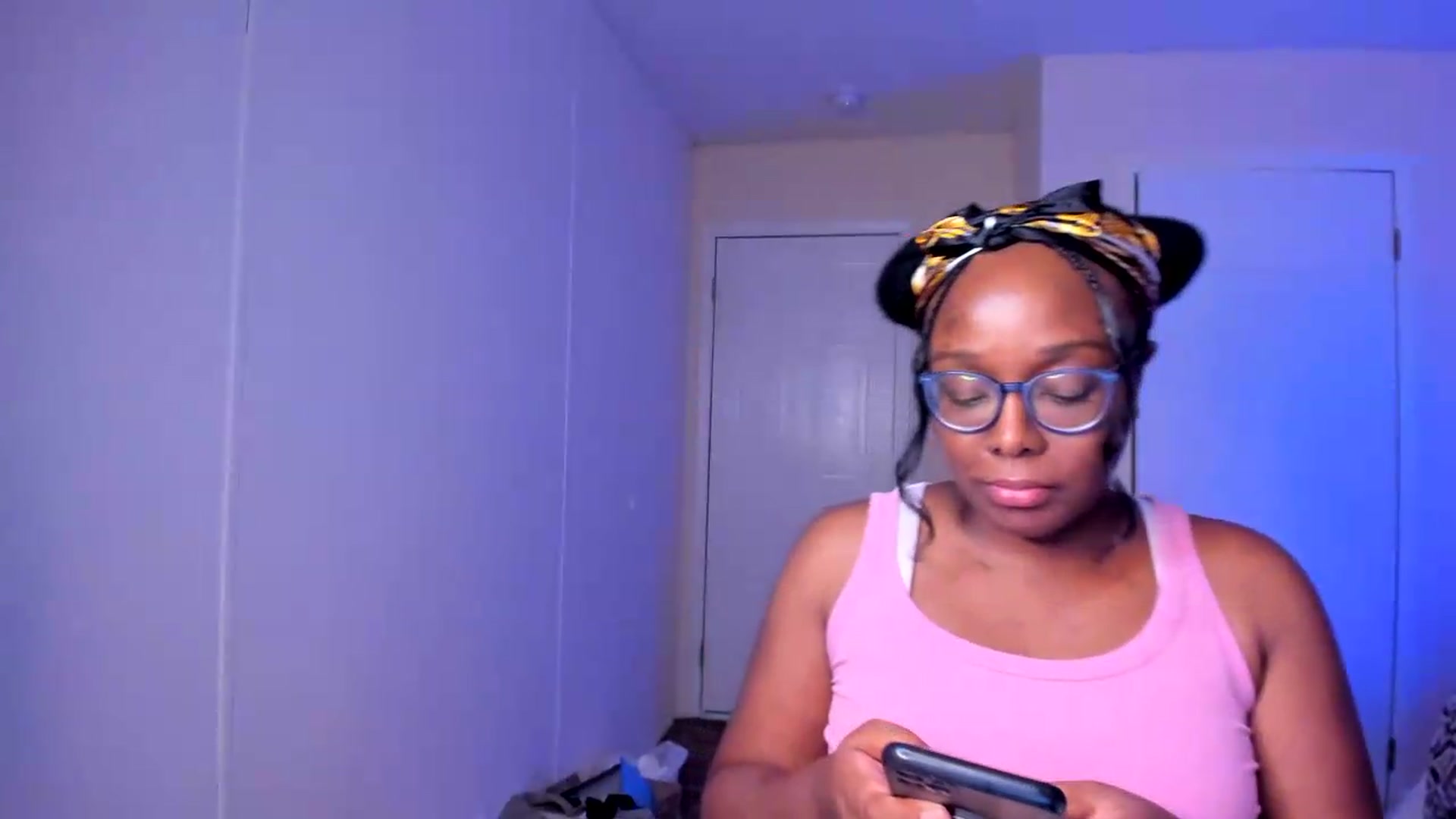 Gallery image thumbnail from Soraya__'s myfreecams stream on, 08/31/2026, 20:10 image 10 of 20