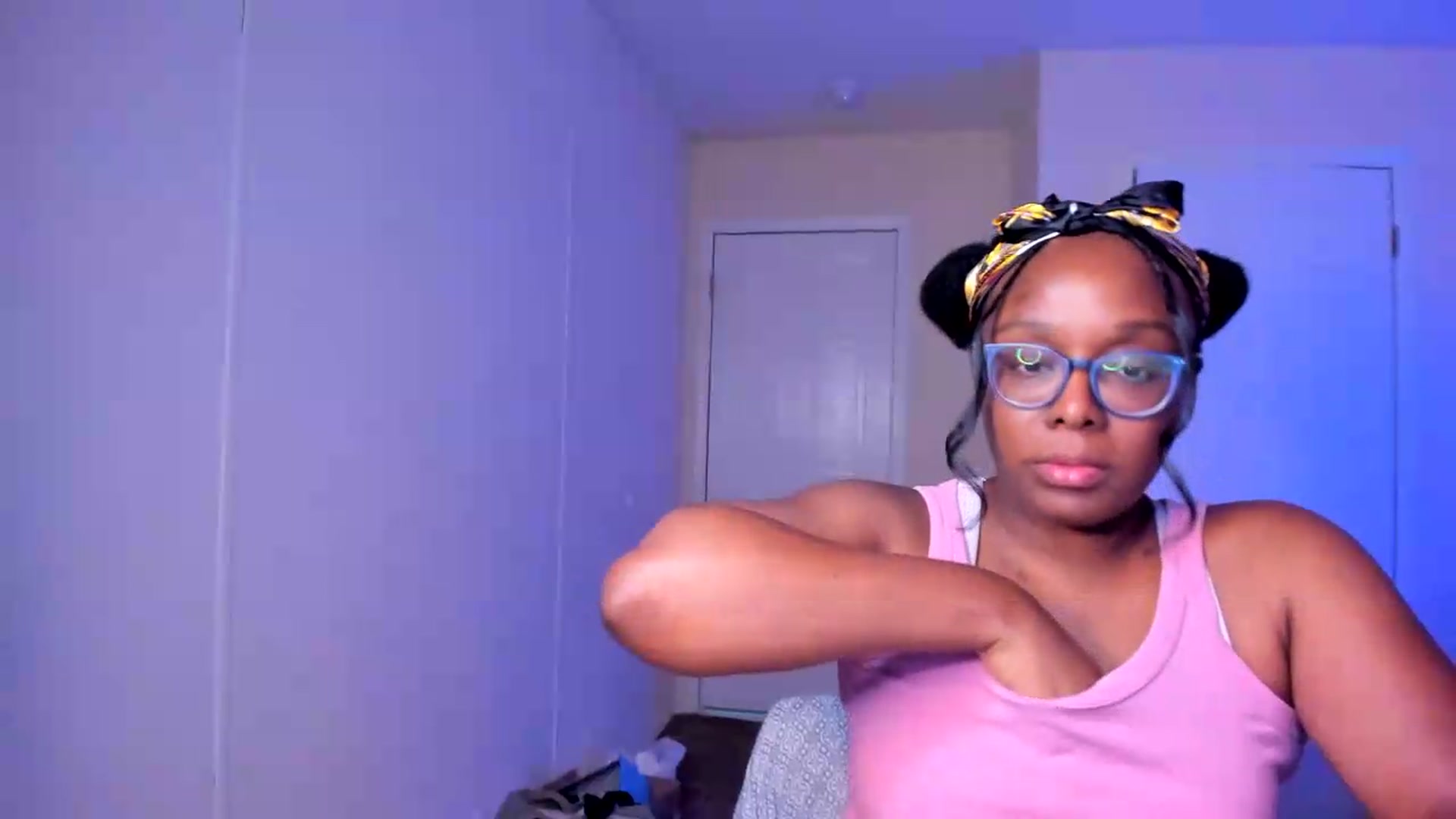 Gallery image thumbnail from Soraya__'s myfreecams stream on, 08/31/2026, 20:10 image 6 of 20