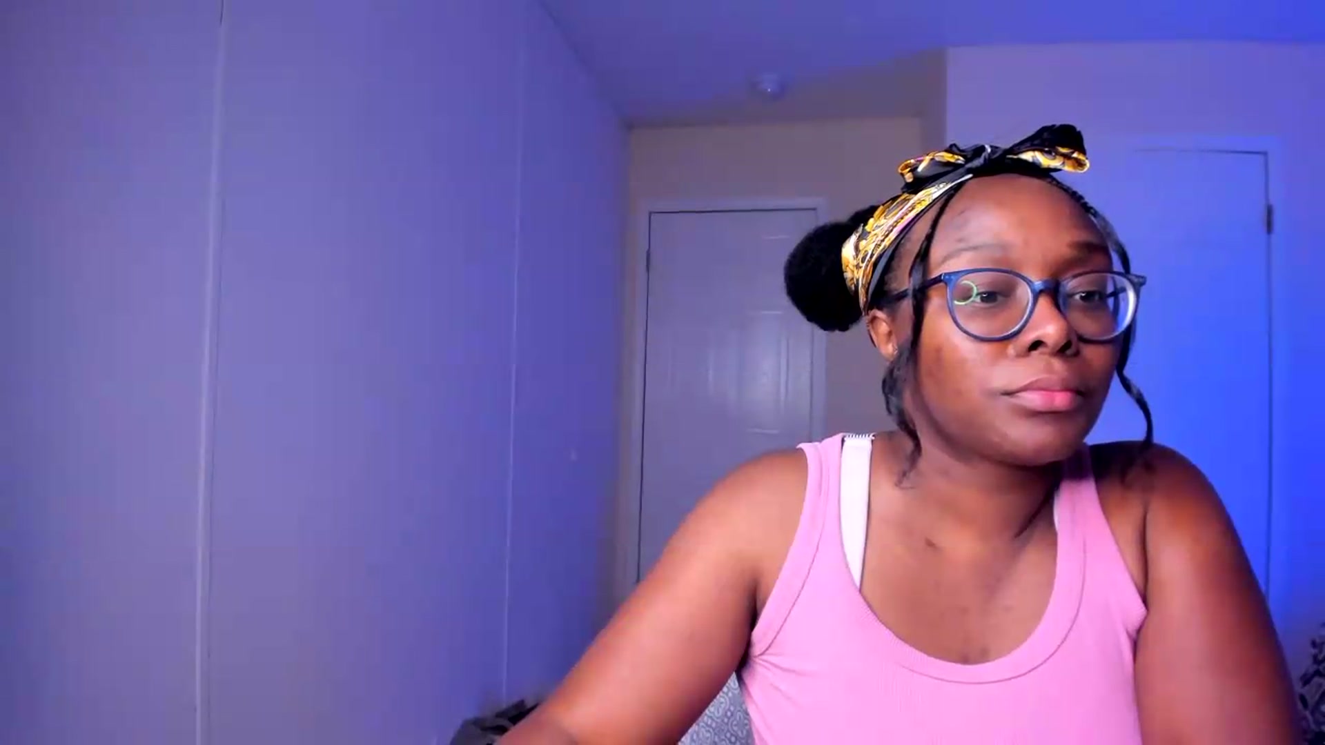 Gallery image thumbnail from Soraya__'s myfreecams stream on, 08/31/2026, 20:10 image 8 of 20
