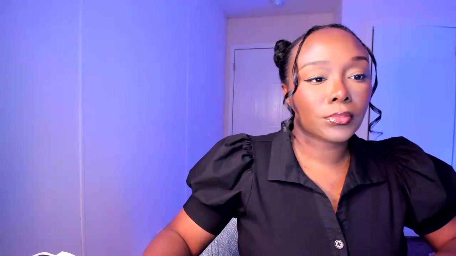 Gallery image thumbnail from Soraya__'s myfreecams stream on, 09/01/2026, 16:47 image 2 of 20