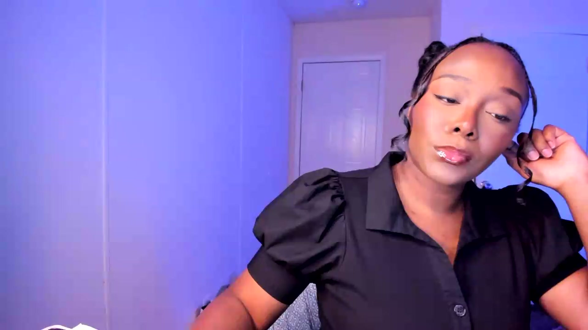 Gallery image thumbnail from Soraya__'s myfreecams stream on, 09/01/2026, 16:47 image 4 of 20