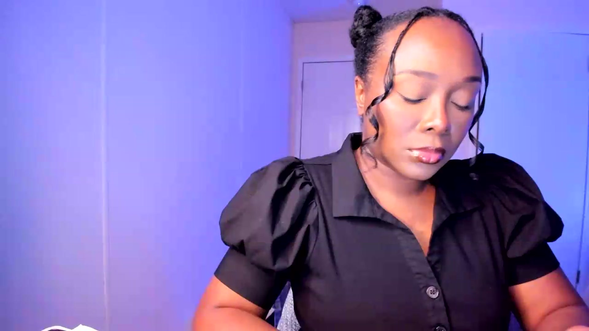 Gallery image thumbnail from Soraya__'s myfreecams stream on, 09/01/2026, 16:47 image 7 of 20