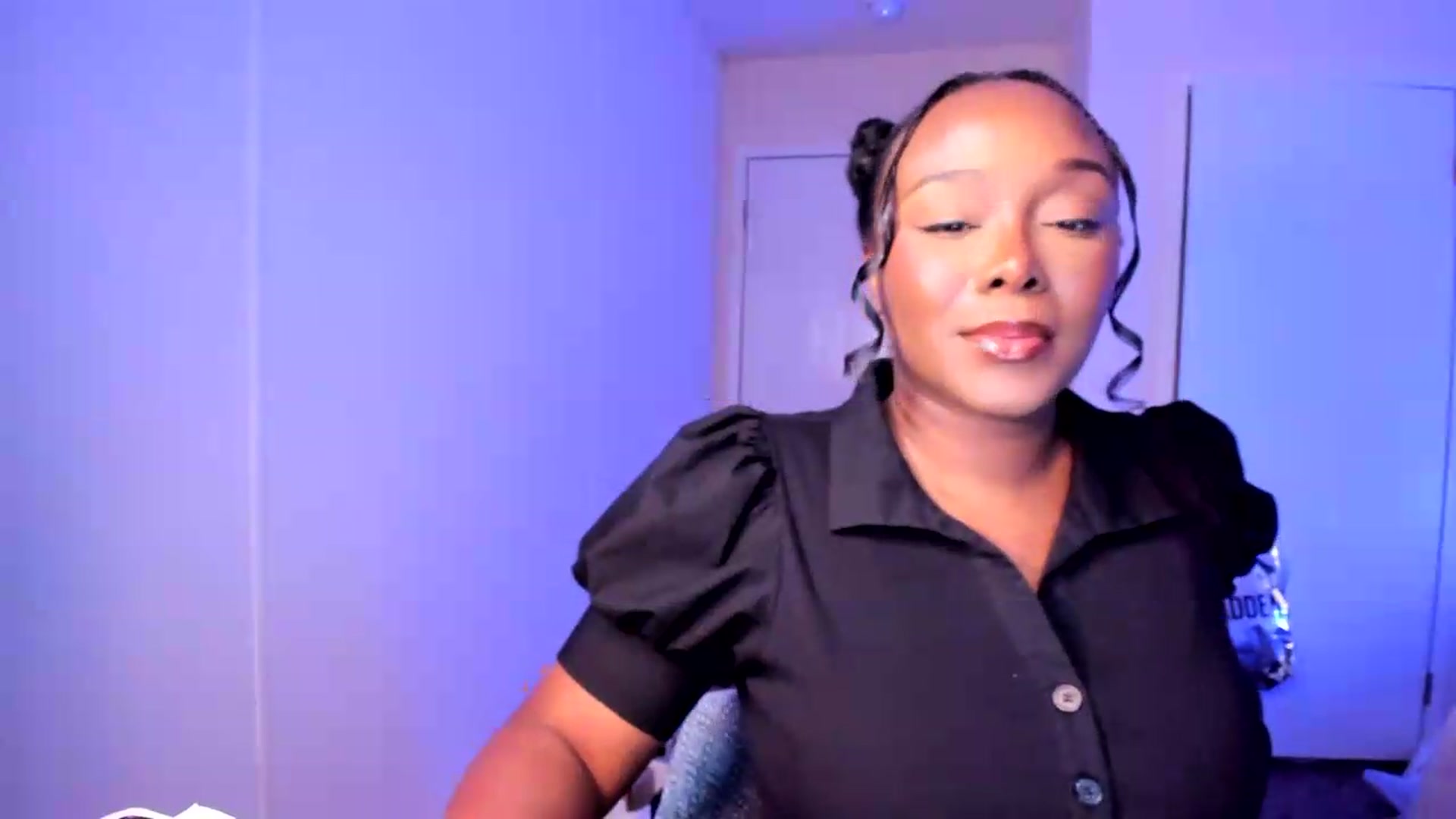 Gallery image thumbnail from Soraya__'s myfreecams stream on, 09/01/2026, 16:47 image 10 of 20