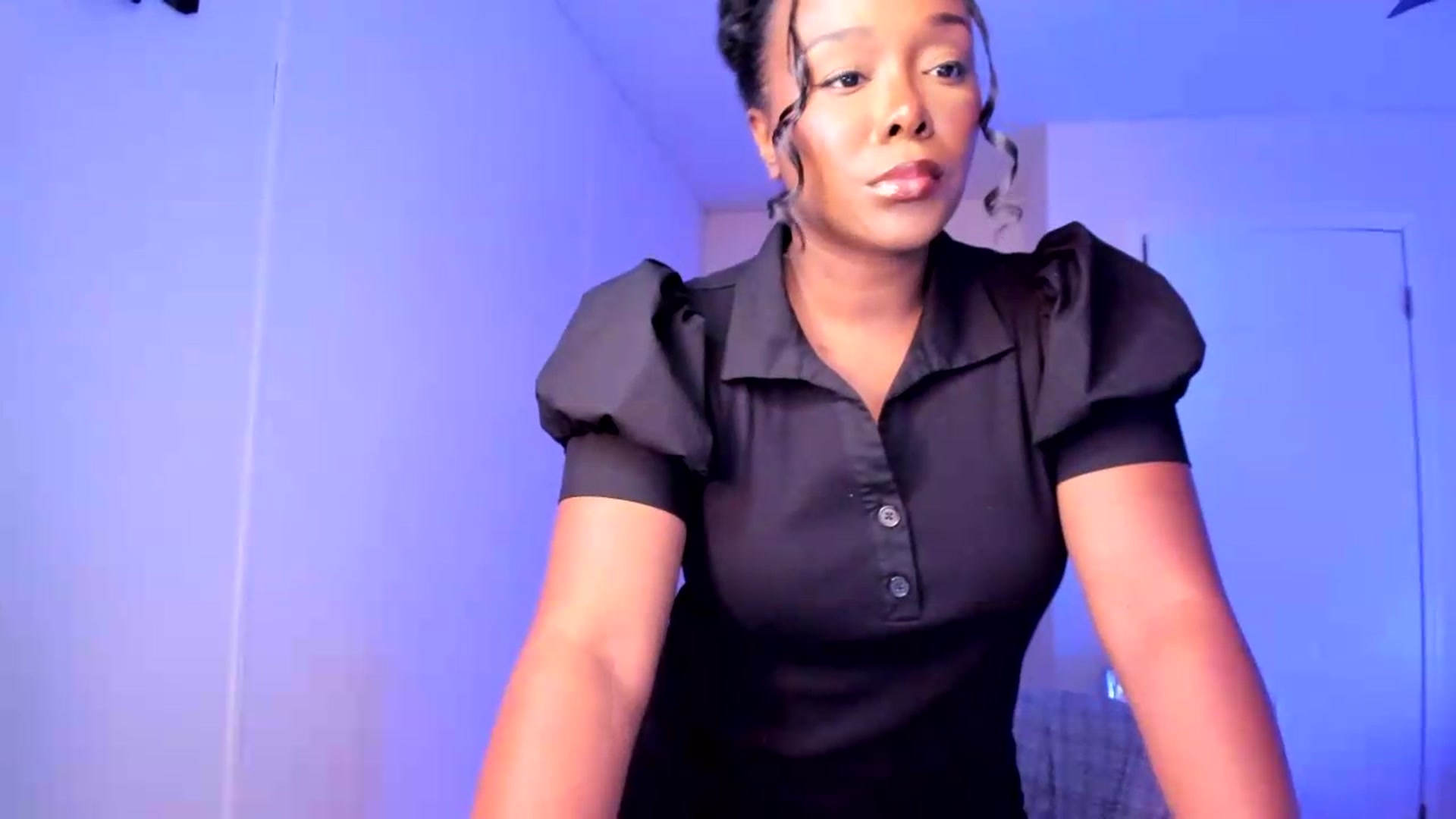 Gallery image thumbnail from Soraya__'s myfreecams stream on, 09/01/2026, 16:47 image 15 of 20