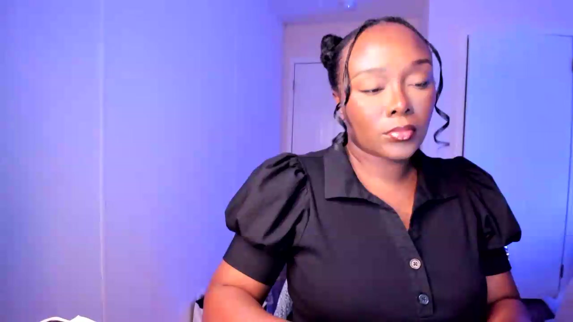 Gallery image thumbnail from Soraya__'s myfreecams stream on, 09/01/2026, 16:47 image 5 of 20