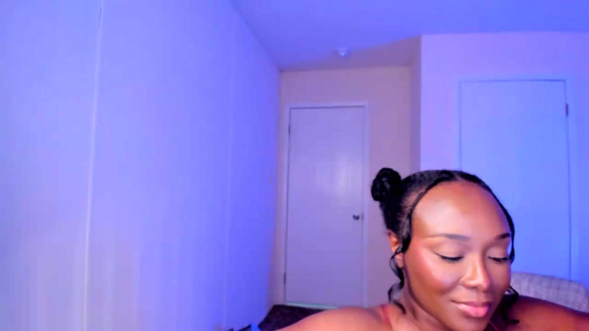 Gallery image thumbnail from Soraya__'s myfreecams stream on, 09/01/2026, 20:51 image 20 of 20