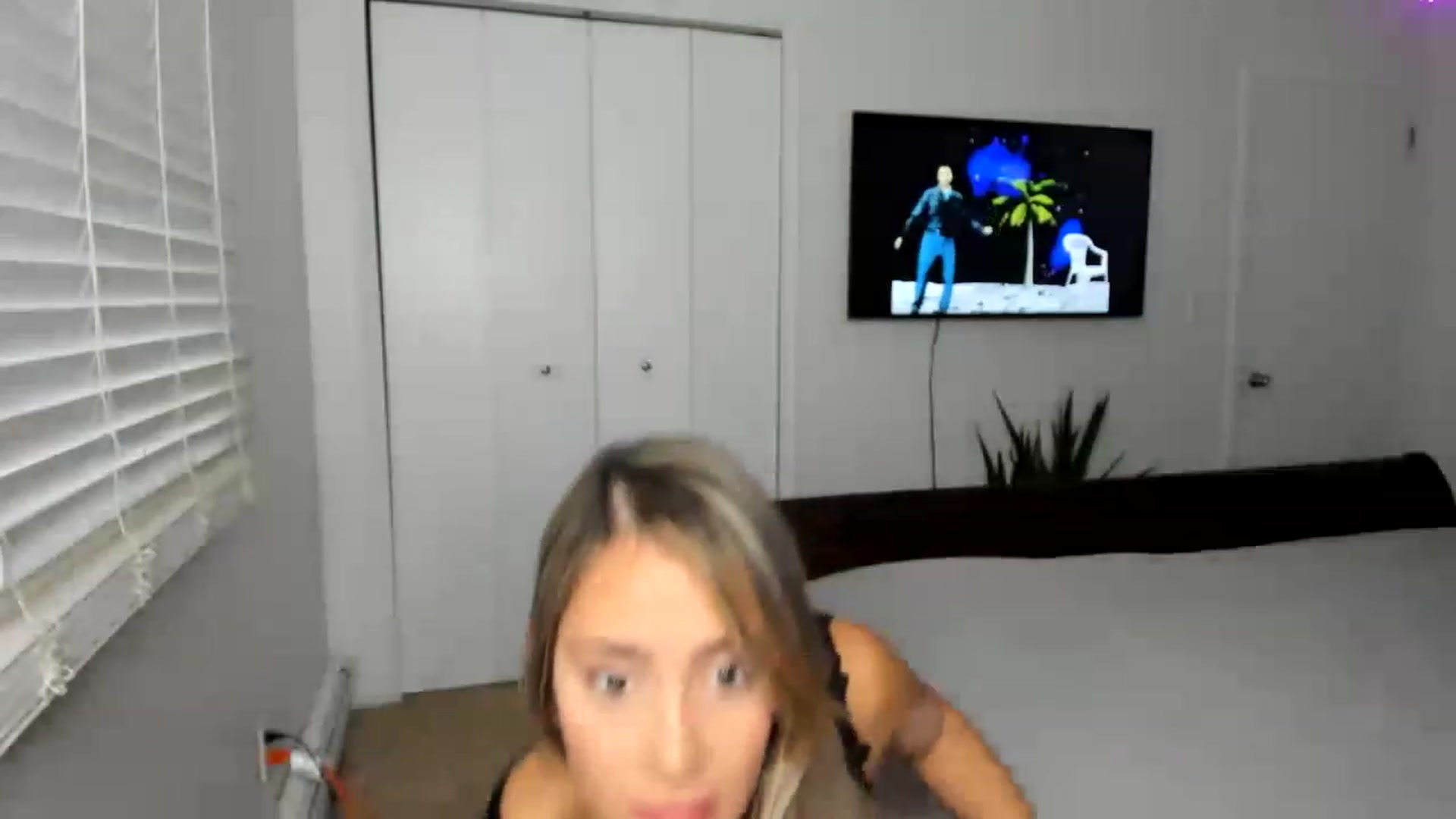 Gallery image thumbnail from SororityGirly's myfreecams stream on, 12/09/2022, 21:00 image 20 of 20