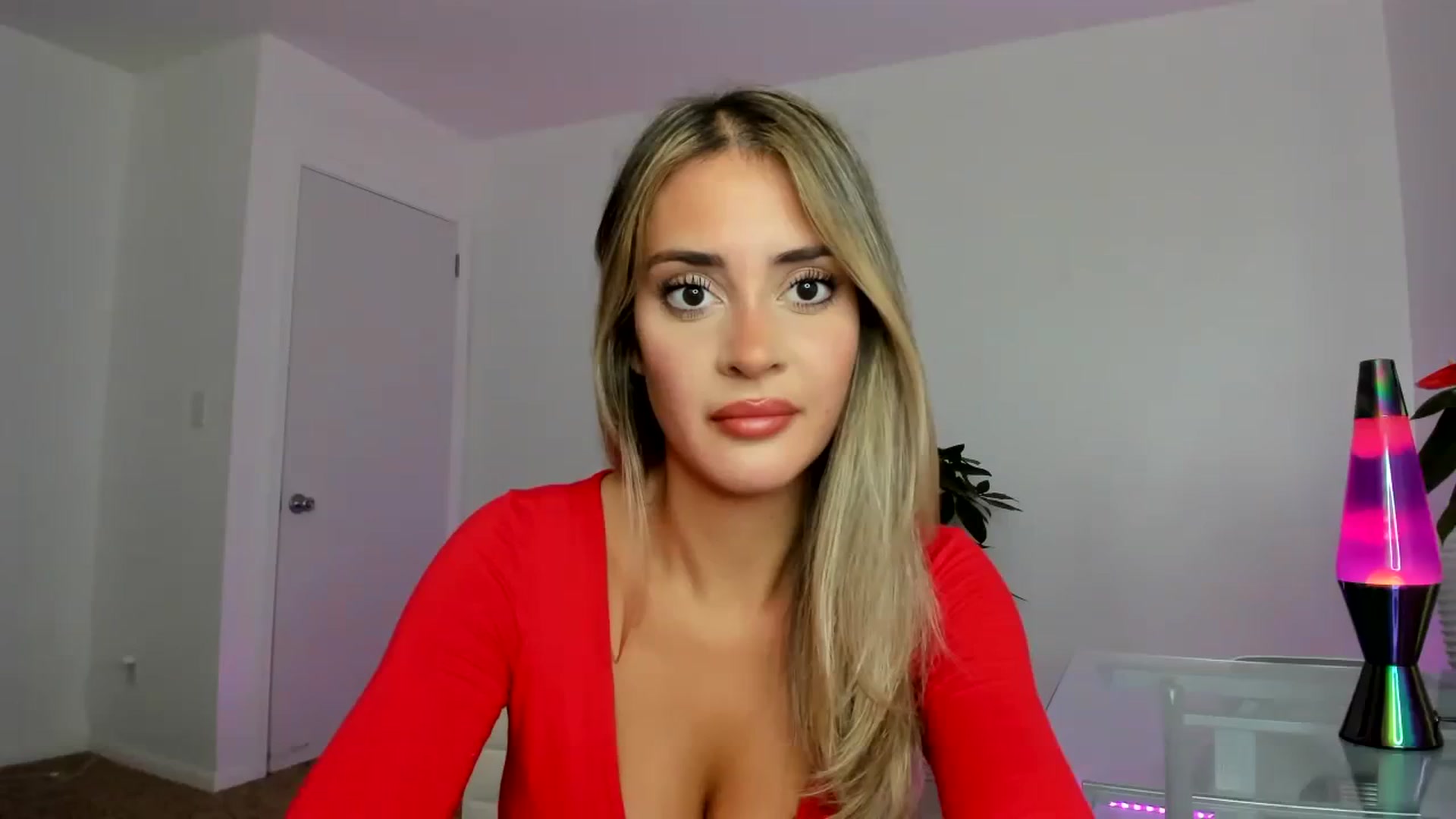 Gallery image thumbnail from SororityGirly's myfreecams stream on, 08/07/2023, 23:19 image 18 of 20