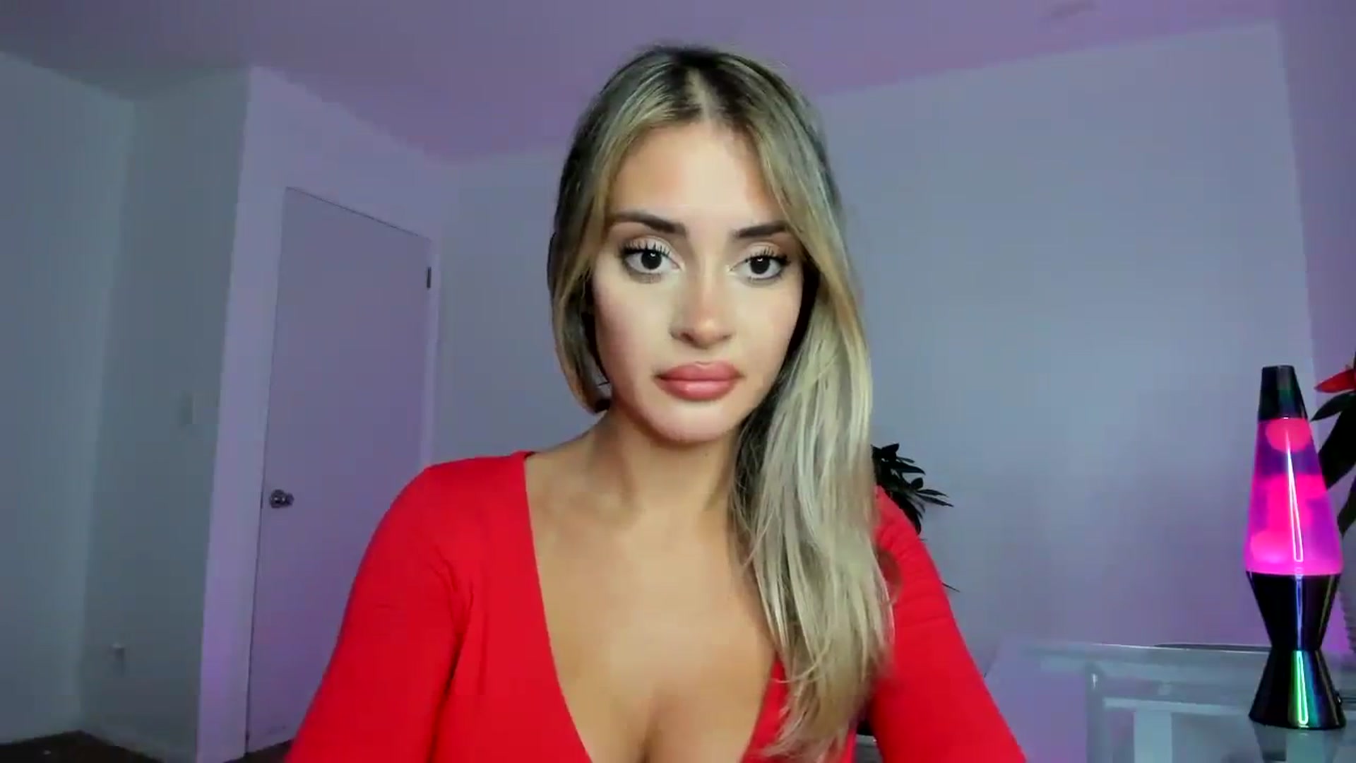 Gallery image thumbnail from SororityGirly's myfreecams stream on, 08/08/2023, 24:33 image 14 of 20