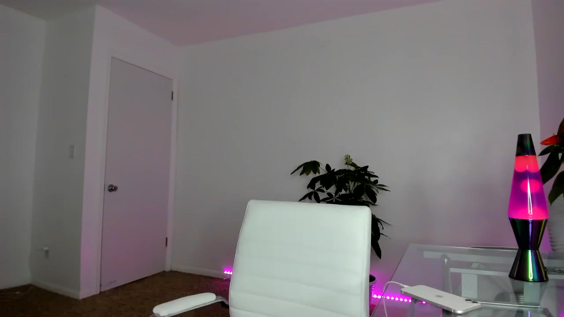 Gallery image thumbnail from SororityGirly's myfreecams stream on, 08/09/2023, 24:45 image 17 of 20