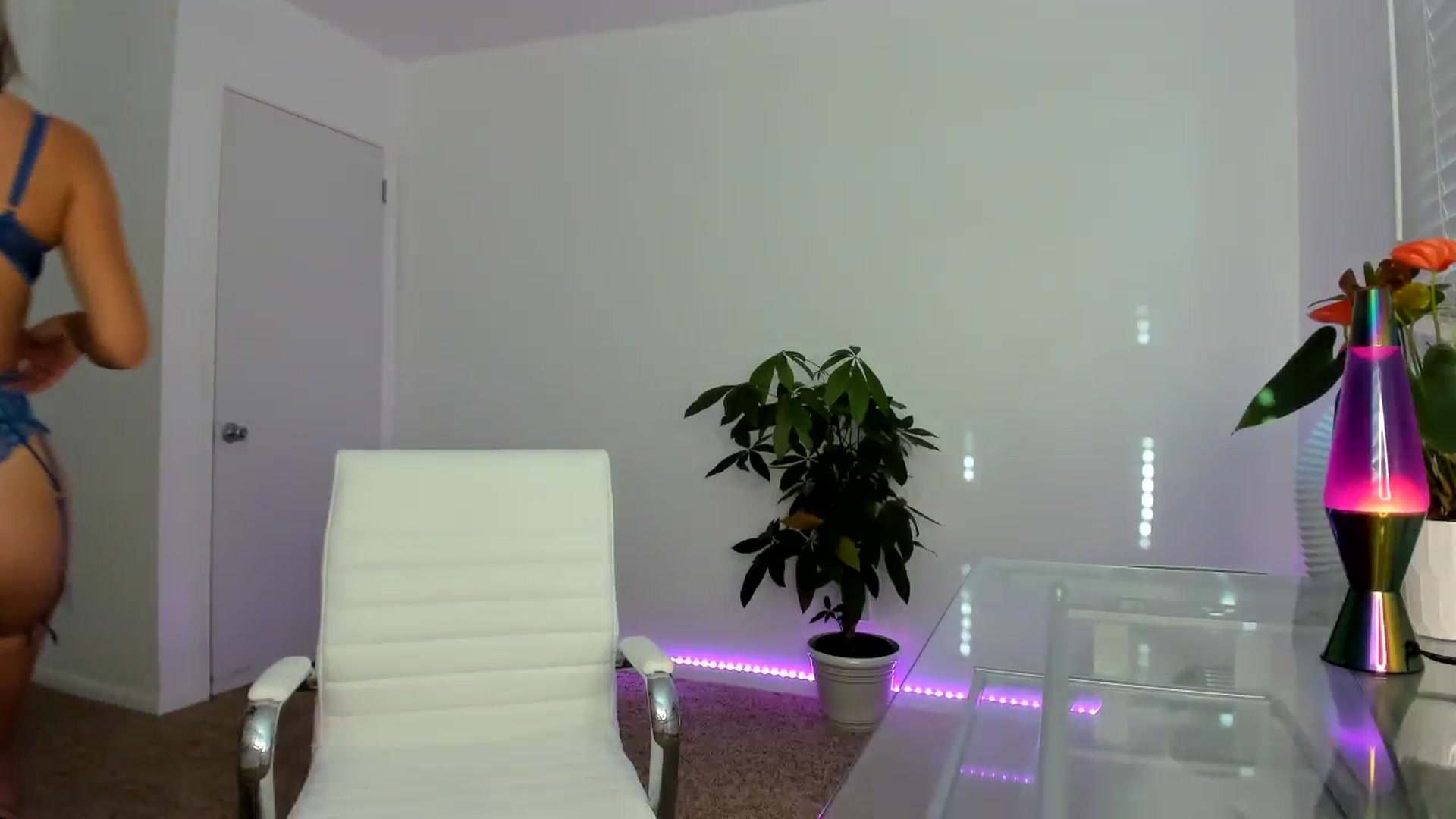 Gallery image thumbnail from SororityGirly's myfreecams stream on, 08/27/2023, 22:48 image 2 of 20