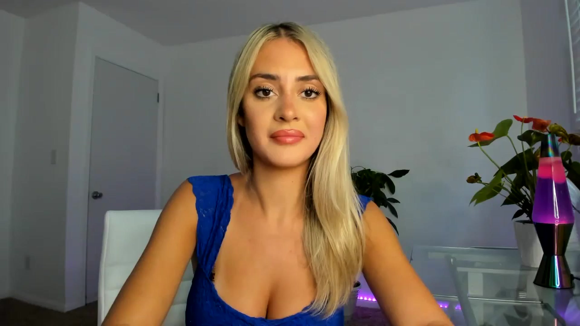 Gallery image thumbnail from SororityGirly's myfreecams stream on, 09/05/2023, 22:01 image 6 of 20