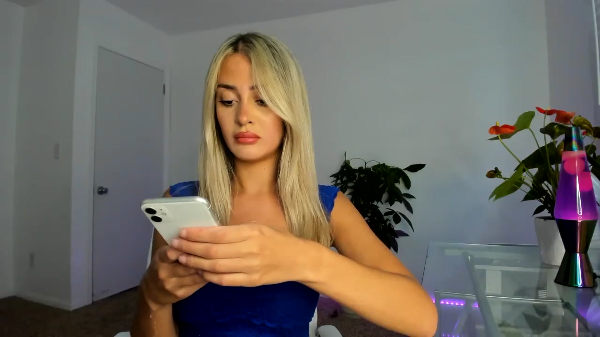 Gallery image thumbnail from SororityGirly's myfreecams stream on, 09/05/2023, 22:01 image 2 of 20