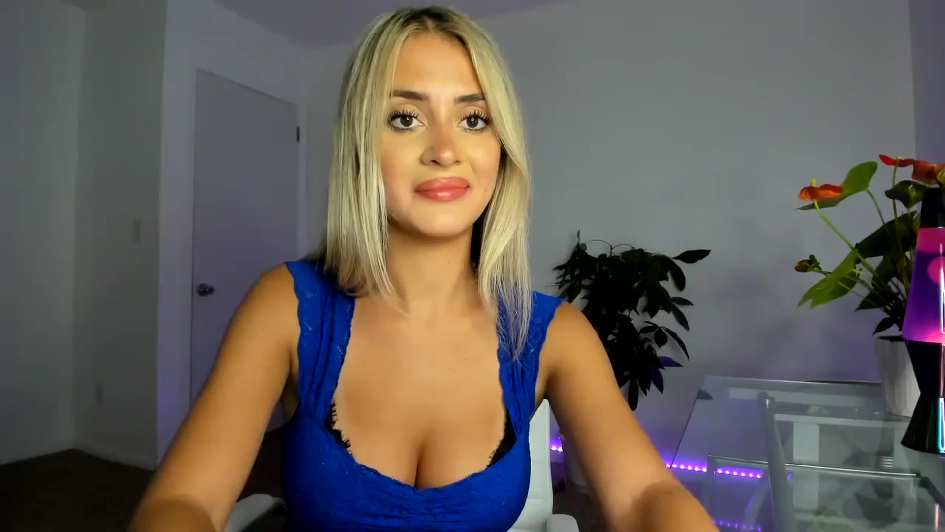 Gallery image thumbnail from SororityGirly's myfreecams stream on, 09/06/2023, 24:26 image 13 of 20