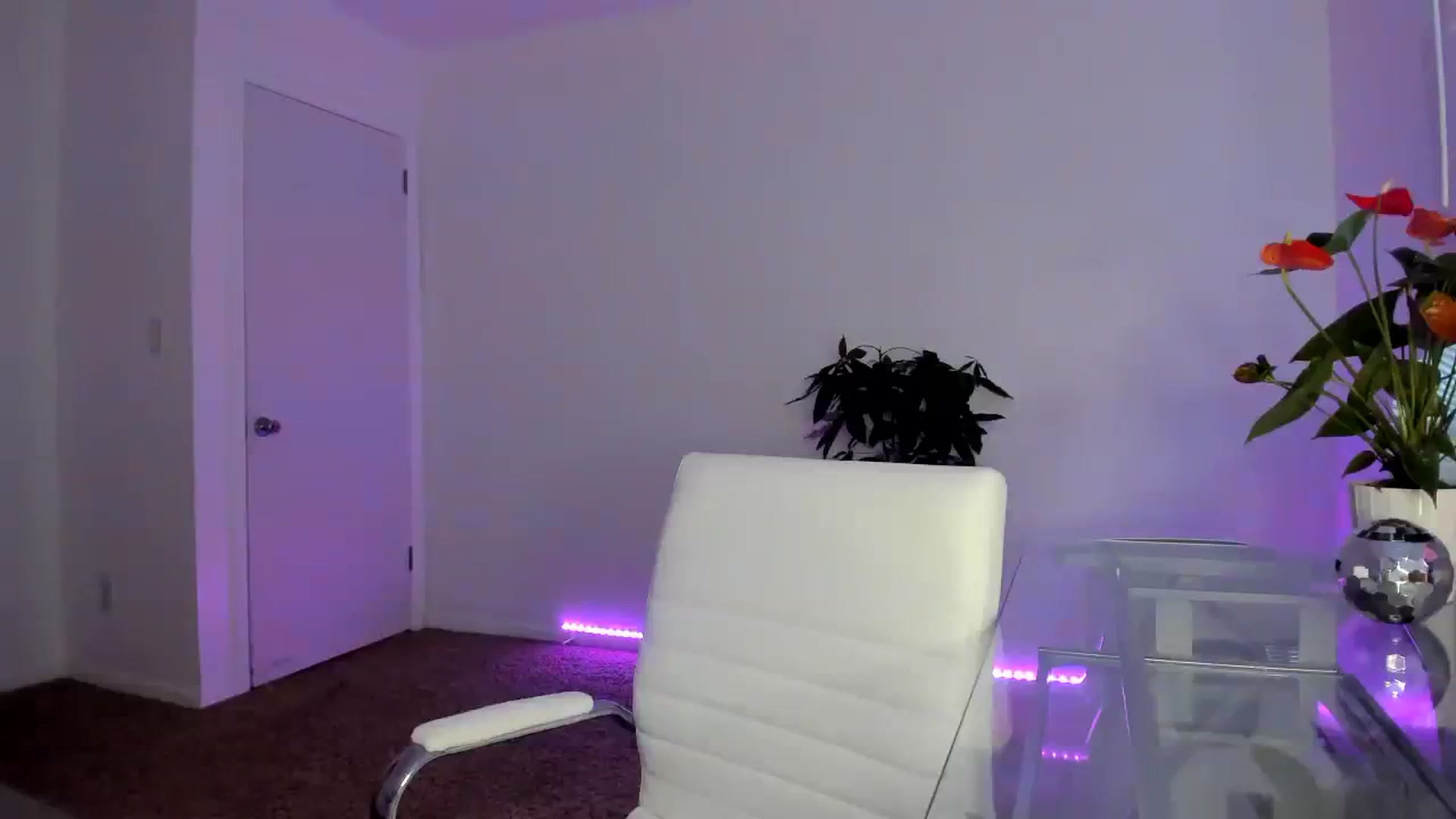 Gallery image thumbnail from SororityGirly's myfreecams stream on, 09/12/2023, 23:39 image 2 of 20