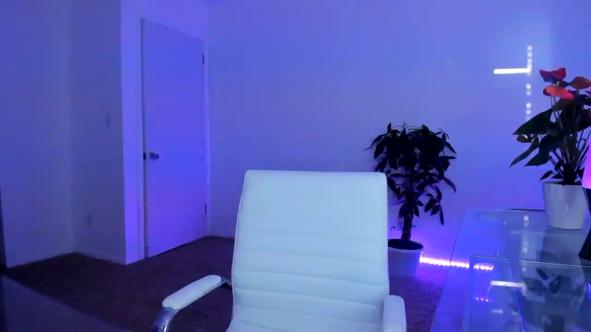 Gallery image thumbnail from SororityGirly's myfreecams stream on, 09/19/2023, 23:30 image 13 of 20