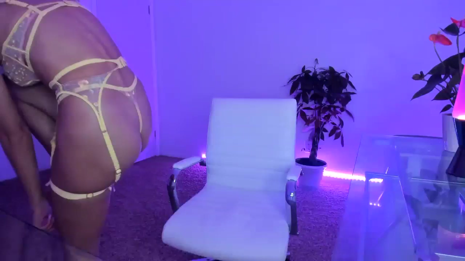 Gallery image thumbnail from SororityGirly's myfreecams stream on, 09/24/2023, 22:51 image 16 of 20
