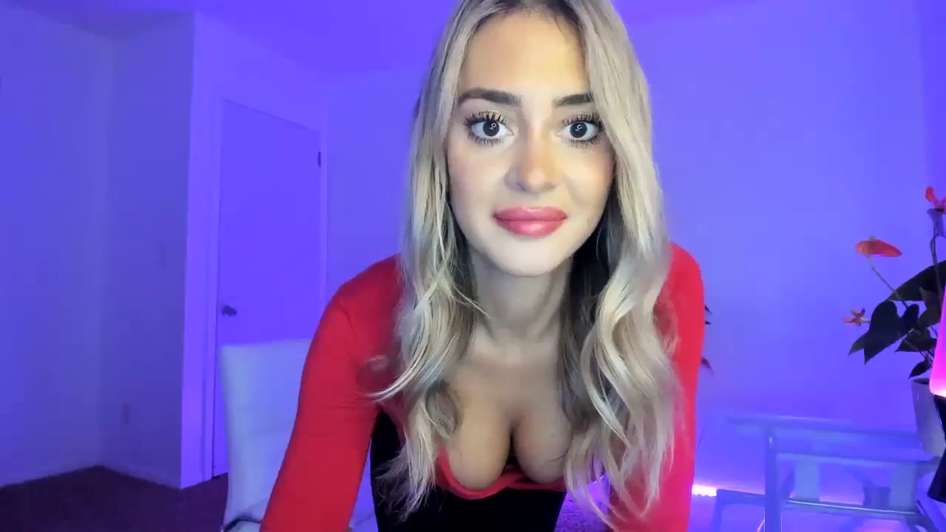 Gallery image thumbnail from SororityGirly's myfreecams stream on, 10/29/2023, 21:57 image 15 of 20