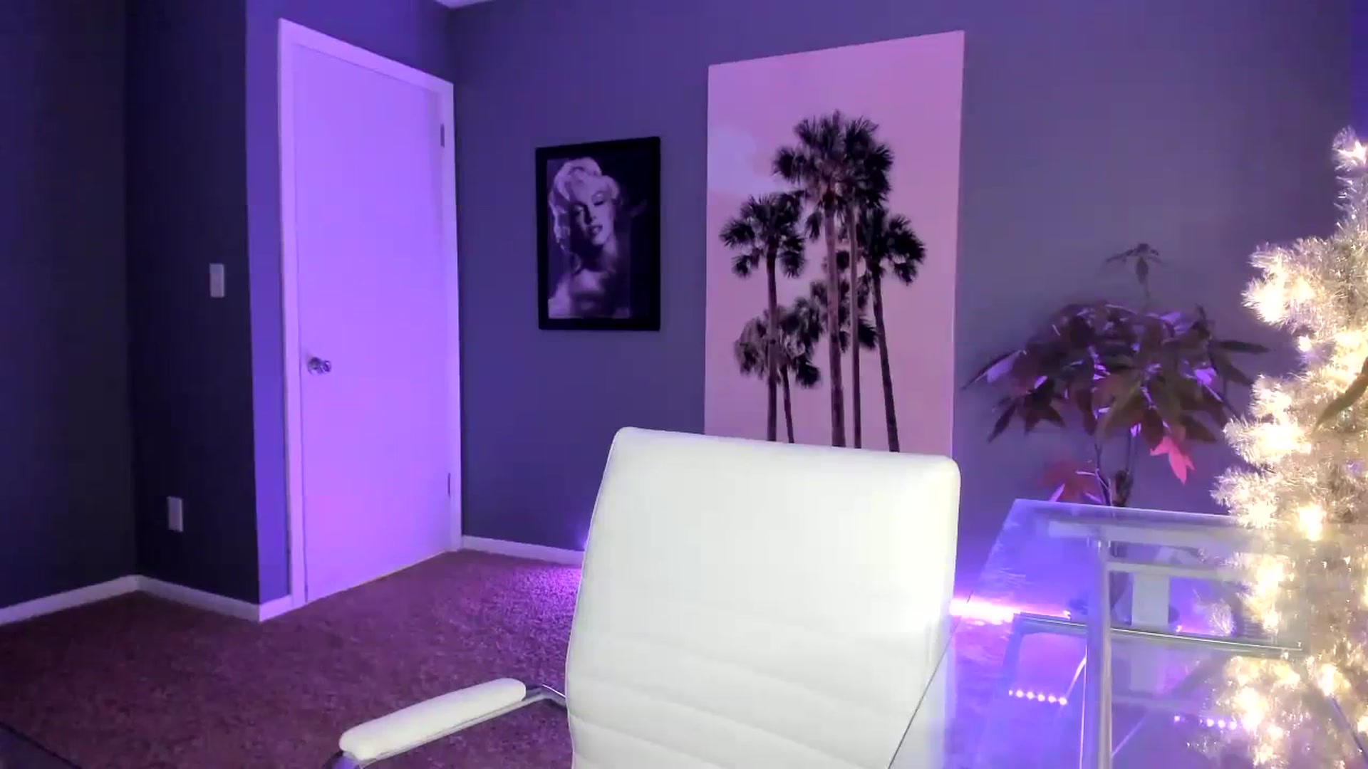 Gallery image thumbnail from SororityGirly's myfreecams stream on, 11/17/2023, 01:51 image 16 of 20