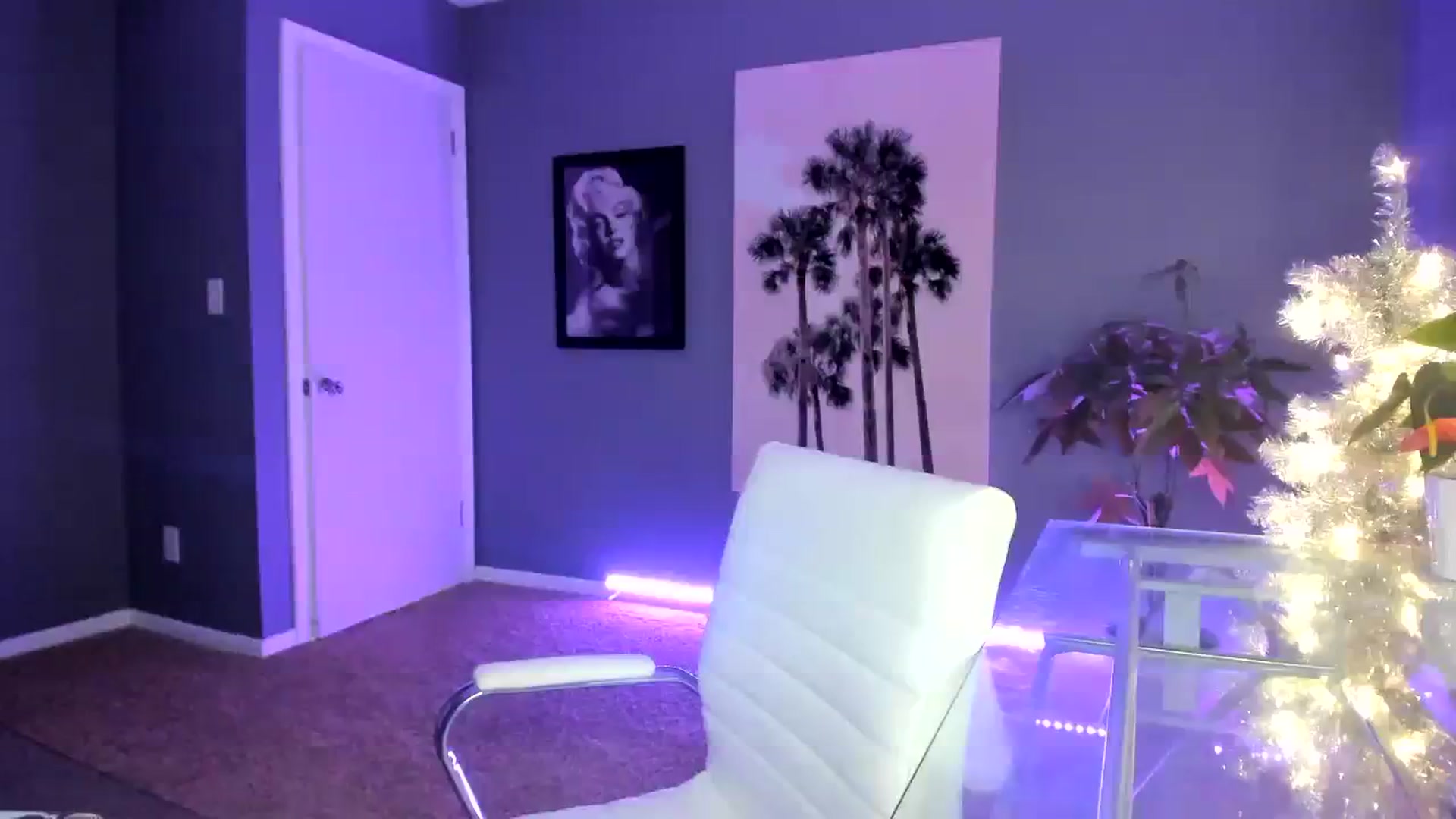 Gallery image thumbnail from SororityGirly's myfreecams stream on, 11/17/2023, 03:01 image 20 of 20