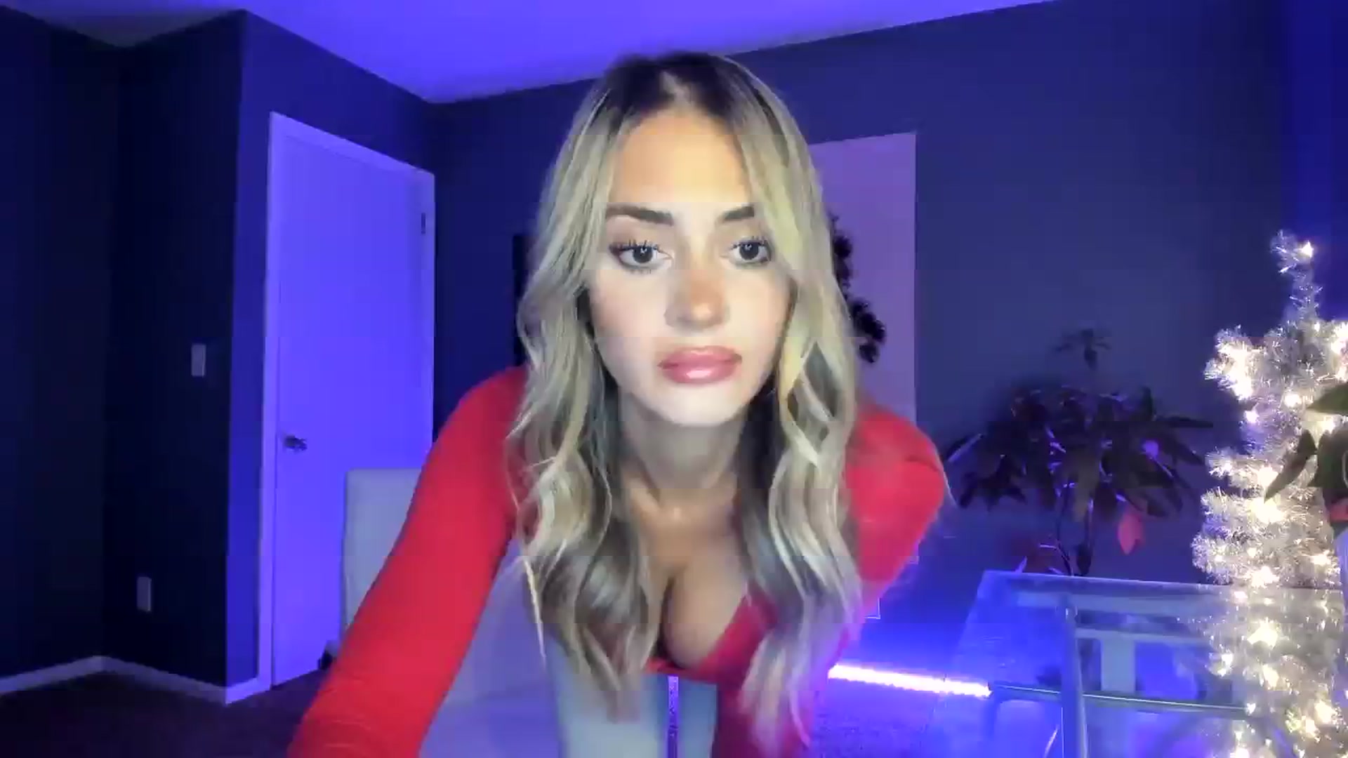 Gallery image thumbnail from SororityGirly's myfreecams stream on, 11/20/2023, 23:48 image 10 of 20