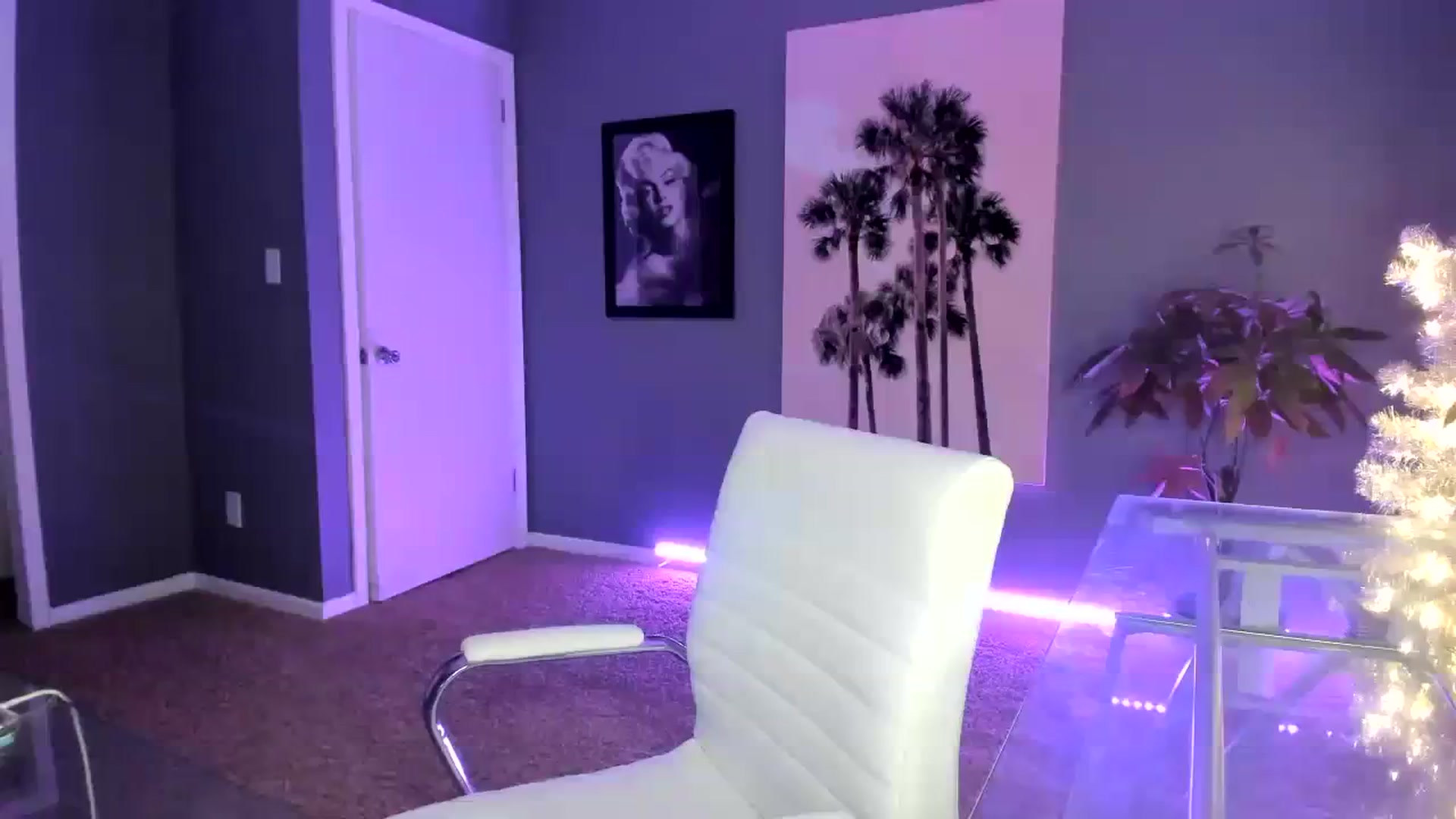 Gallery image thumbnail from SororityGirly's myfreecams stream on, 11/22/2023, 23:40 image 2 of 20