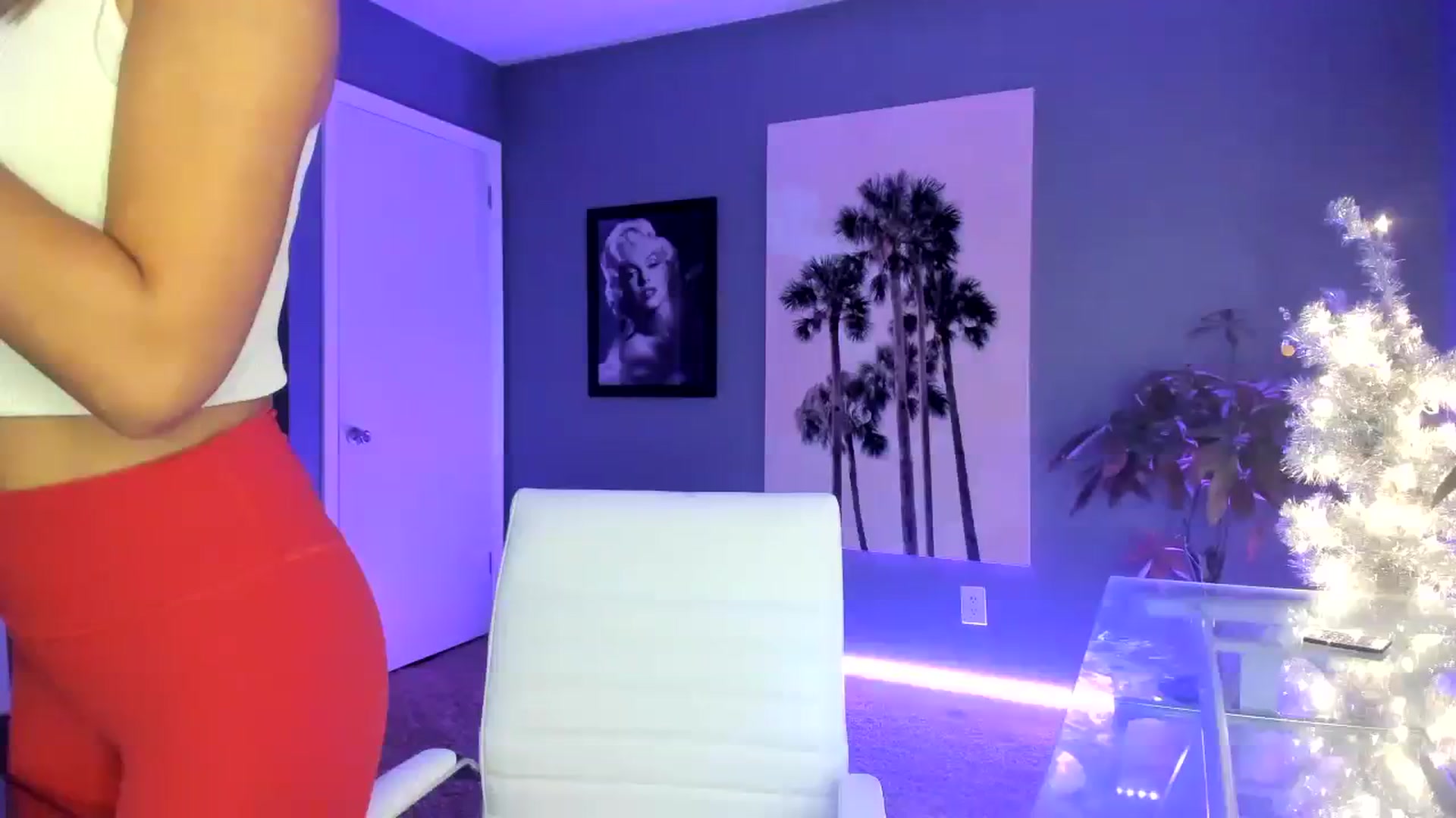 Gallery image thumbnail from SororityGirly's myfreecams stream on, 11/24/2023, 24:00 image 1 of 20