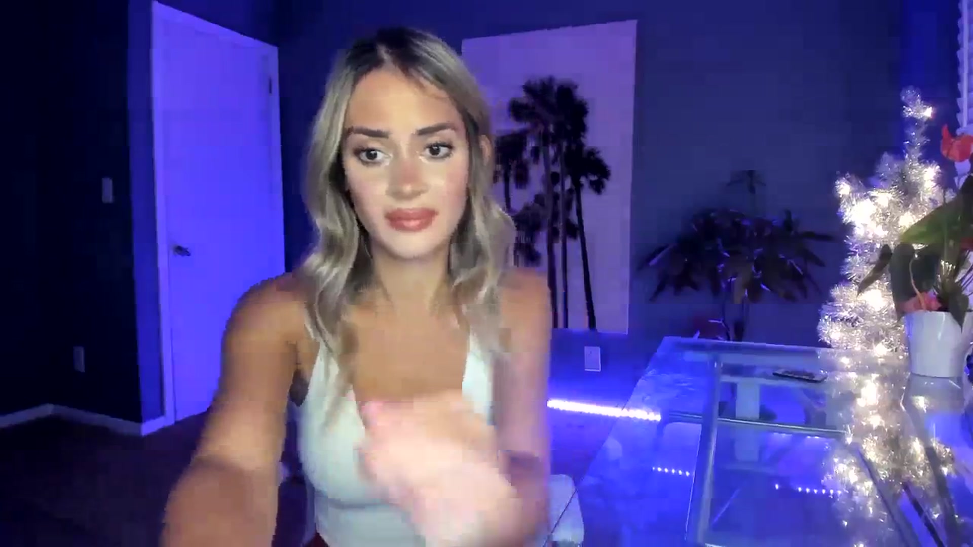 Gallery image thumbnail from SororityGirly's myfreecams stream on, 11/24/2023, 02:23 image 4 of 20