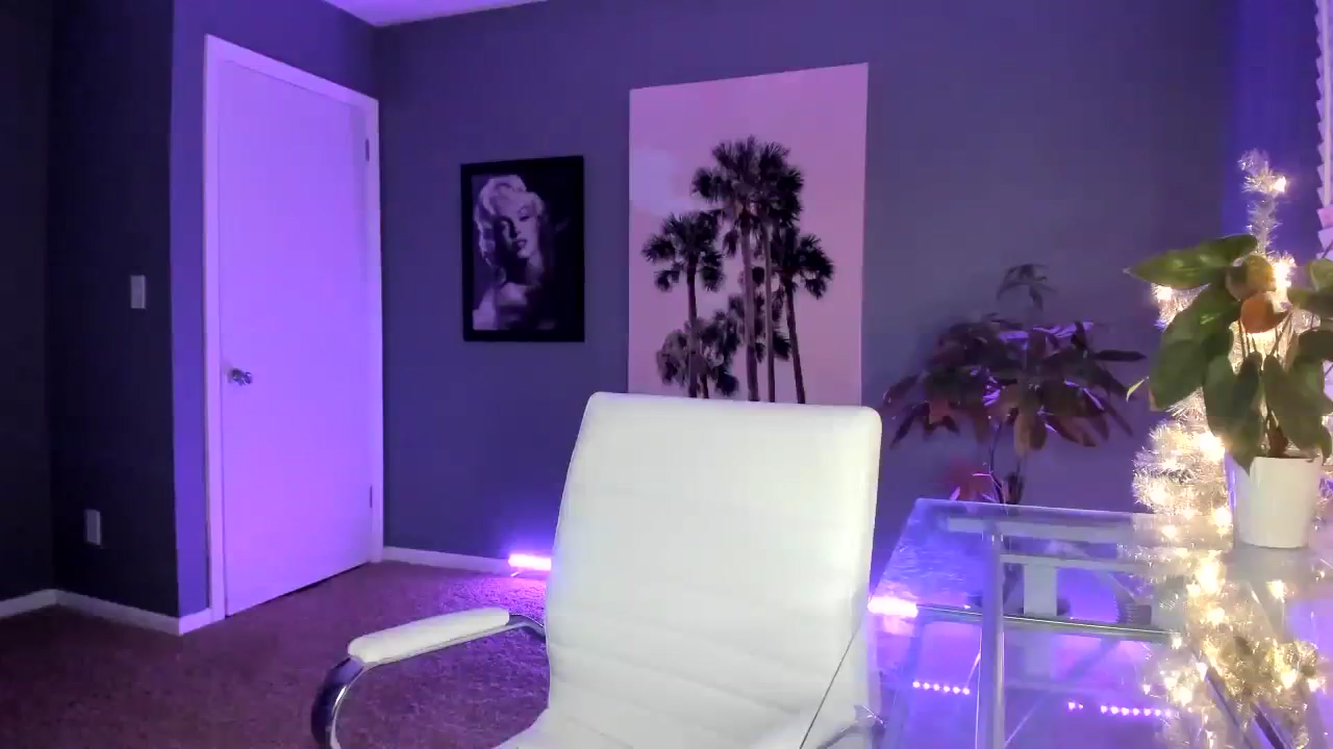 Gallery image thumbnail from SororityGirly's myfreecams stream on, 12/01/2023, 01:19 image 20 of 20