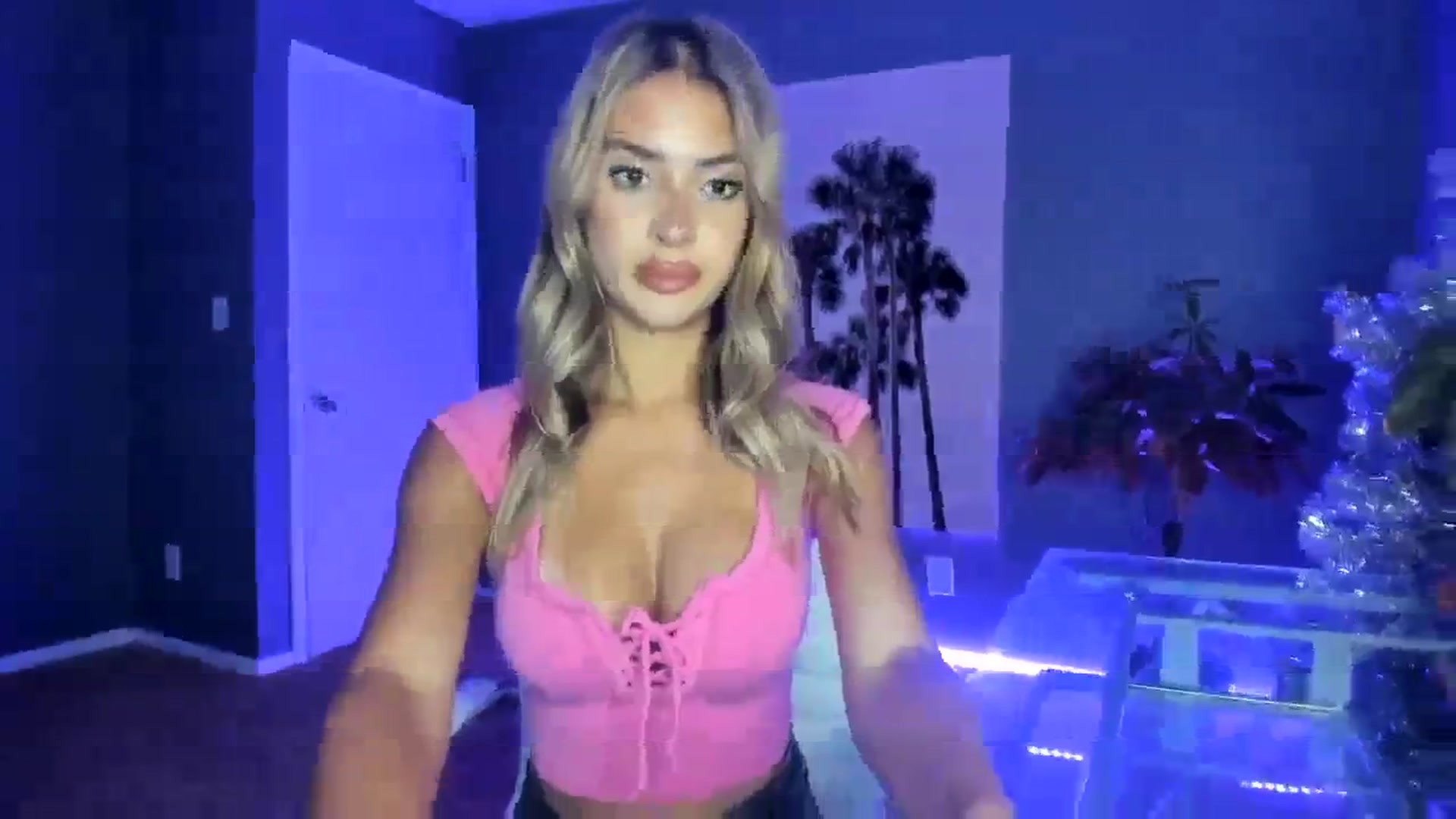 Gallery image thumbnail from SororityGirly's myfreecams stream on, 01/08/2024, 22:02 image 20 of 20