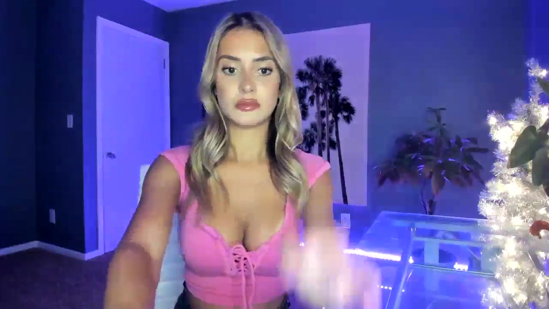 Gallery image thumbnail from SororityGirly's myfreecams stream on, 01/08/2024, 22:57 image 11 of 20