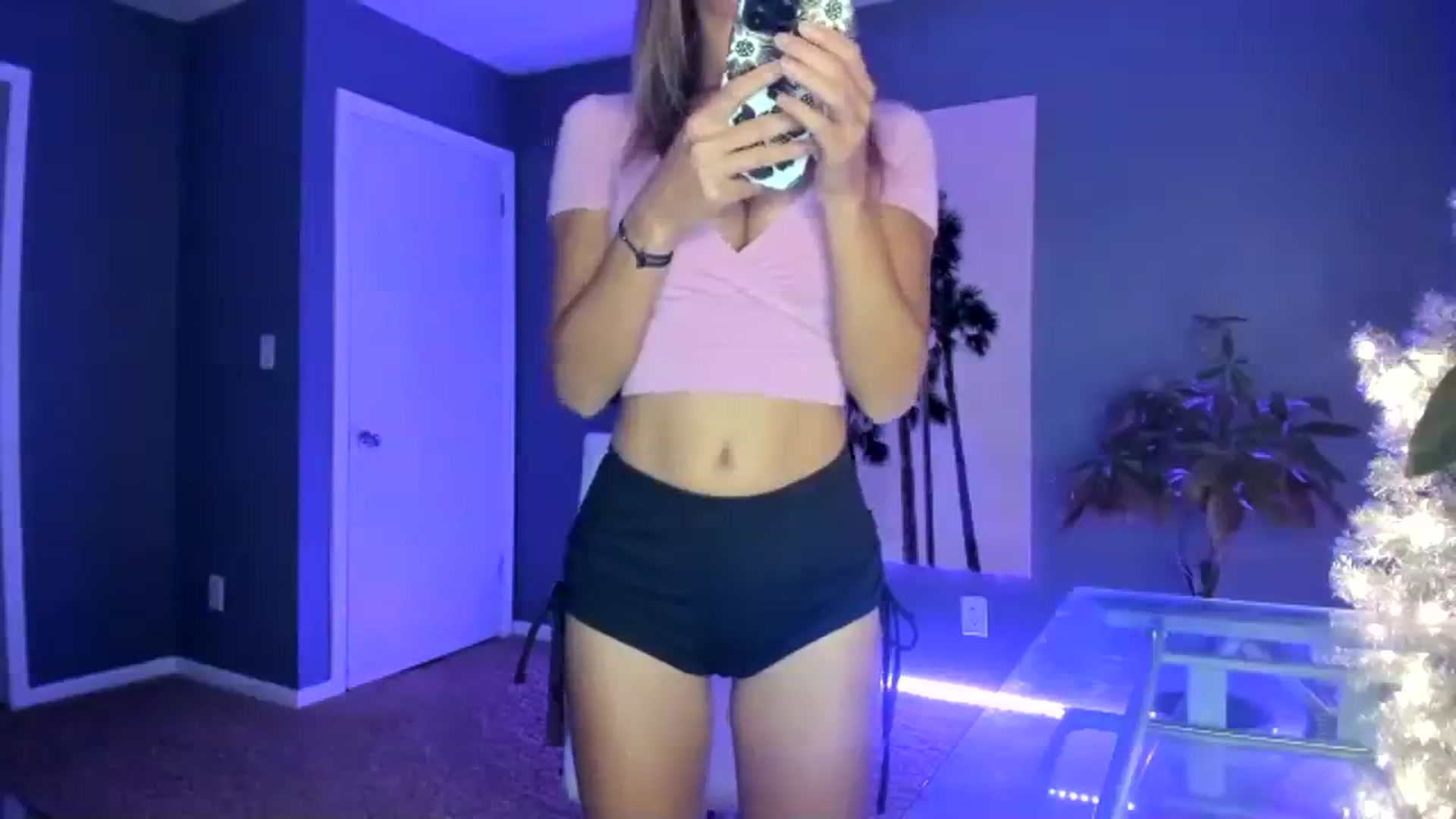 Gallery image thumbnail from SororityGirly's myfreecams stream on, 01/15/2024, 24:56 image 5 of 20