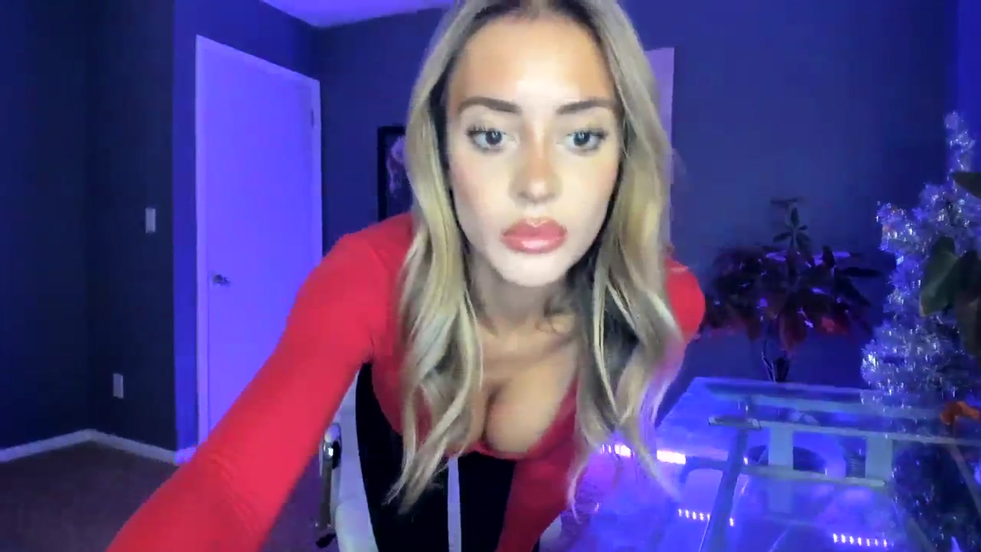 Gallery image thumbnail from SororityGirly's myfreecams stream on, 01/23/2024, 23:51 image 4 of 20