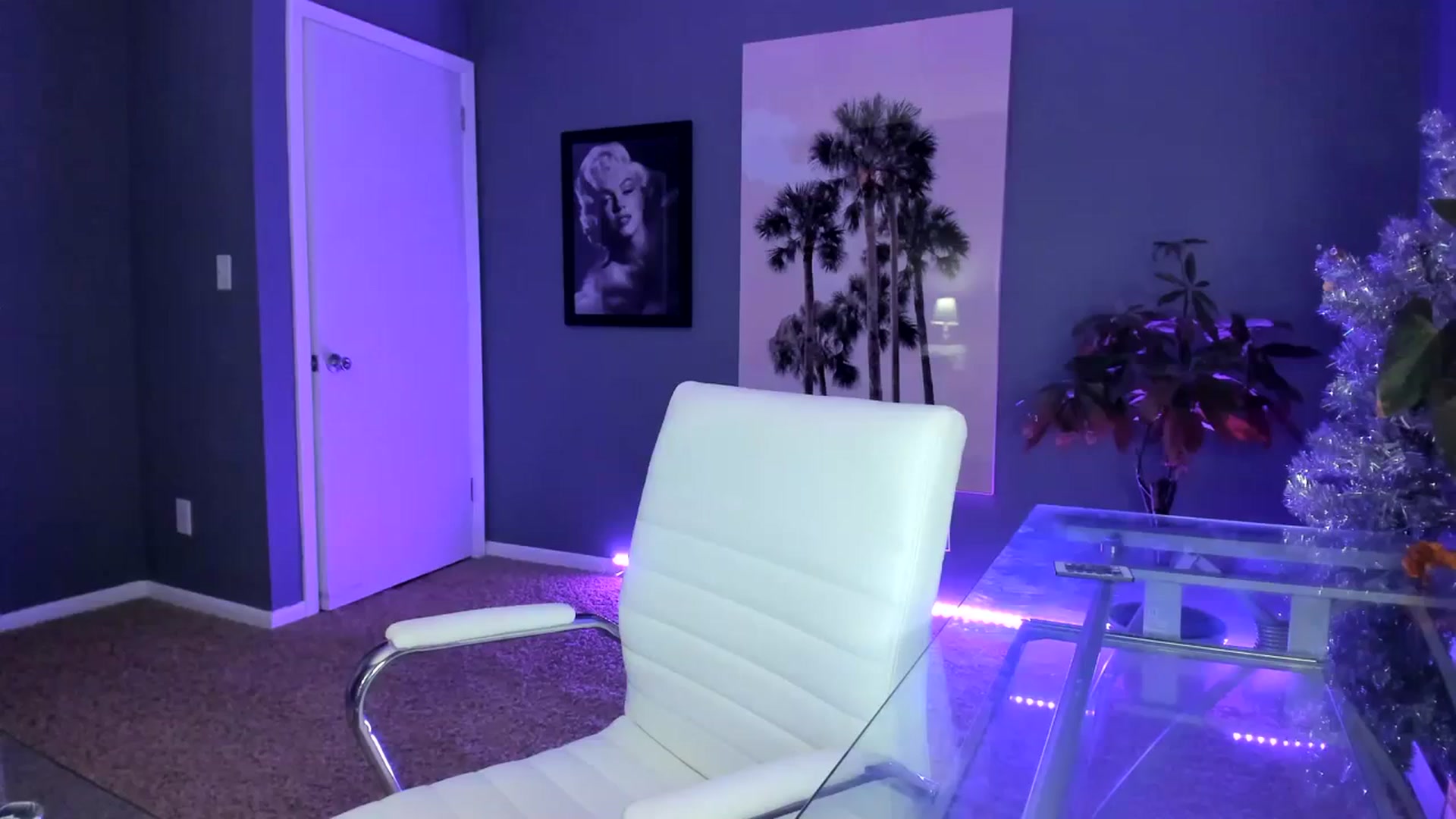 Gallery image thumbnail from SororityGirly's myfreecams stream on, 01/23/2024, 23:51 image 9 of 20