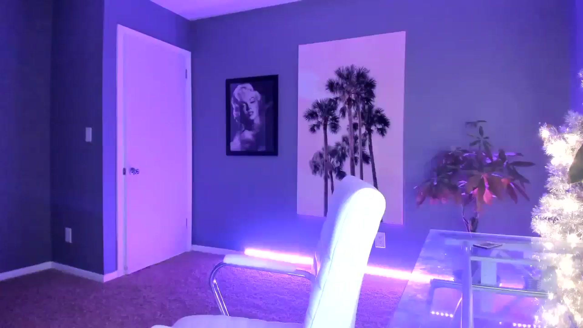 Gallery image thumbnail from SororityGirly's myfreecams stream on, 02/01/2024, 24:17 image 11 of 20
