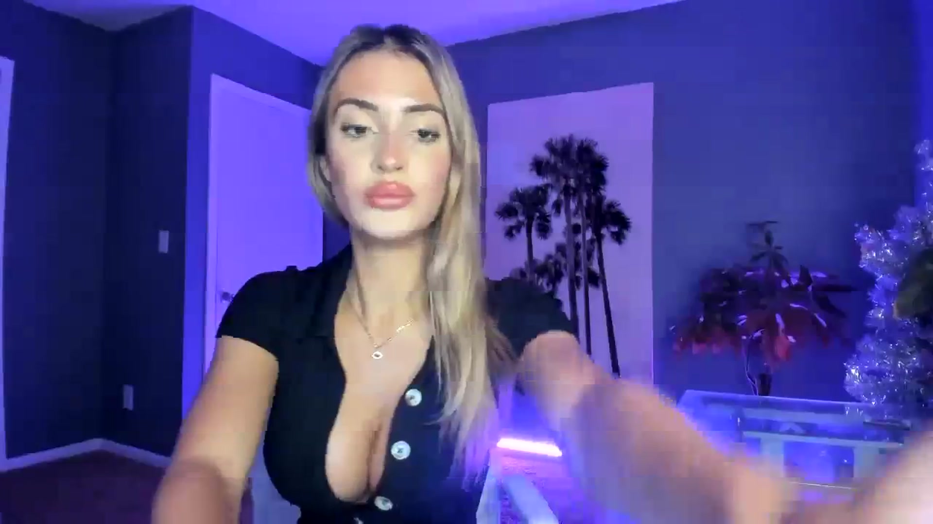Gallery image thumbnail from SororityGirly's myfreecams stream on, 02/04/2024, 23:04 image 4 of 20