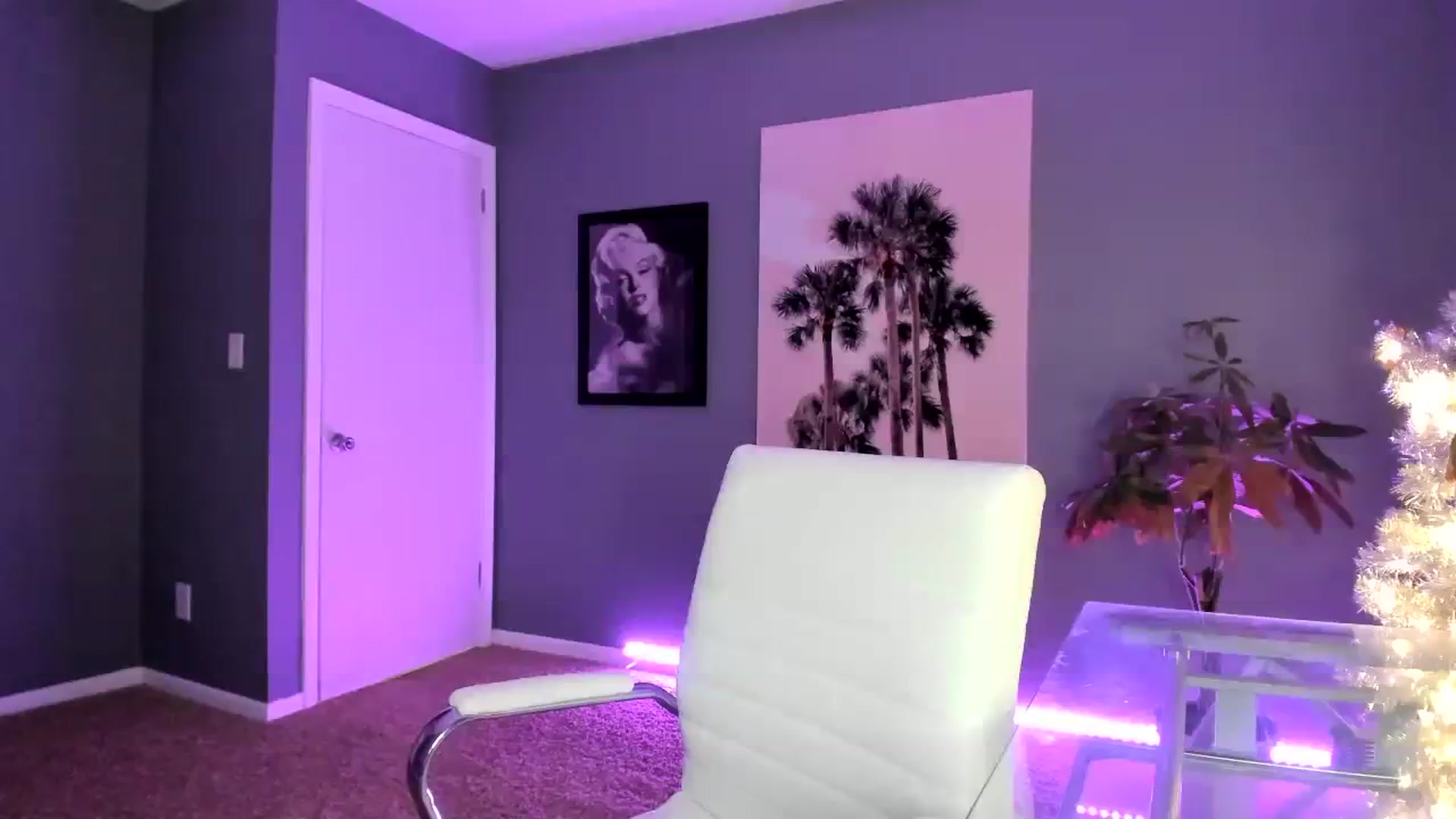 Gallery image thumbnail from SororityGirly's myfreecams stream on, 02/07/2024, 24:51 image 1 of 20