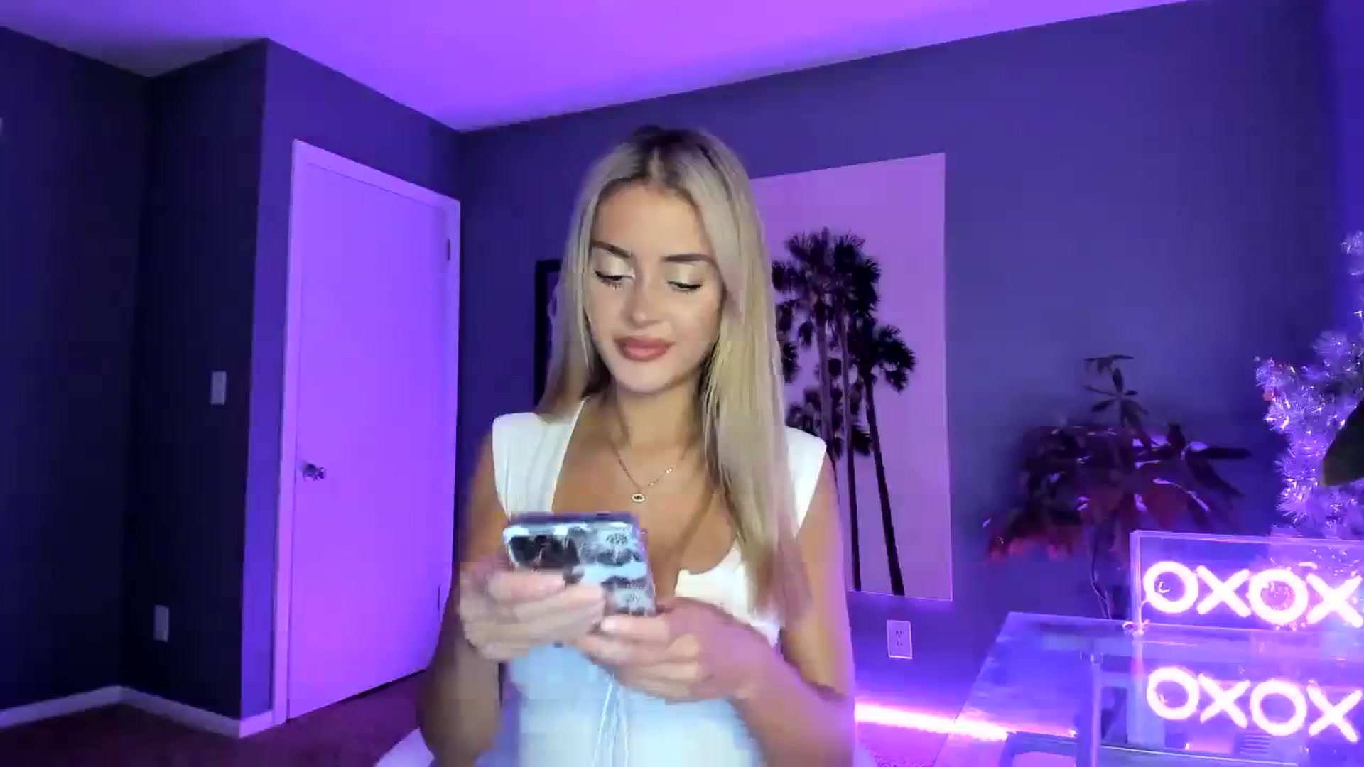 Gallery image thumbnail from SororityGirly's myfreecams stream on, 02/14/2024, 24:00 image 2 of 20