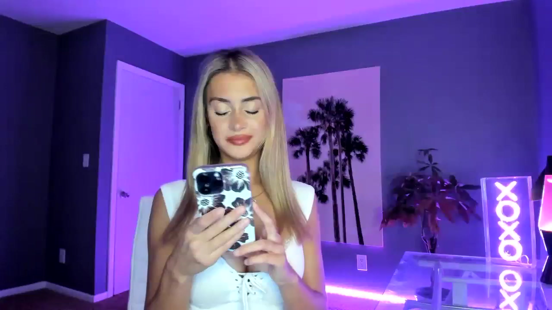 Gallery image thumbnail from SororityGirly's myfreecams stream on, 02/14/2024, 01:18 image 2 of 20